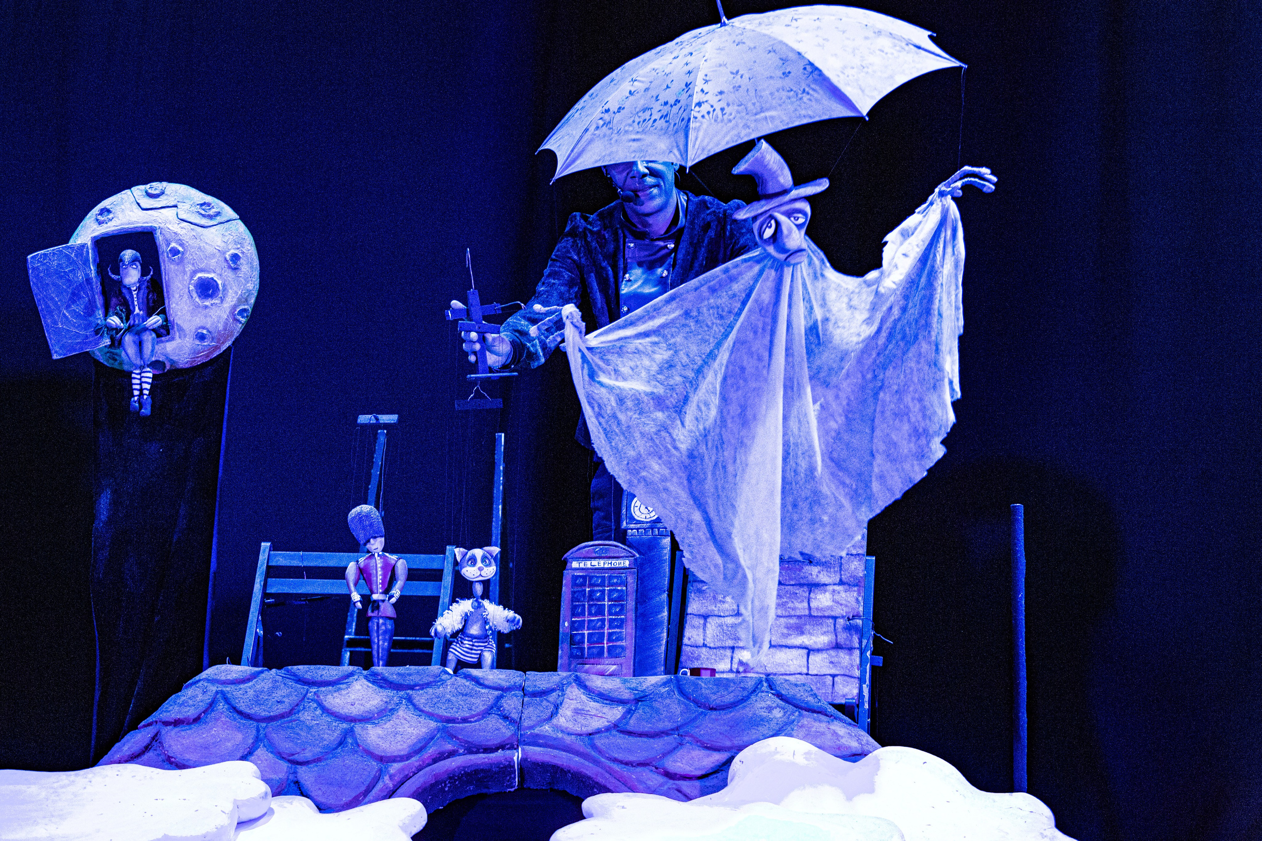 Человек с луны — спектакль кукольного театр Саквояж. Фотограф в Сочи Юрий Шептаев