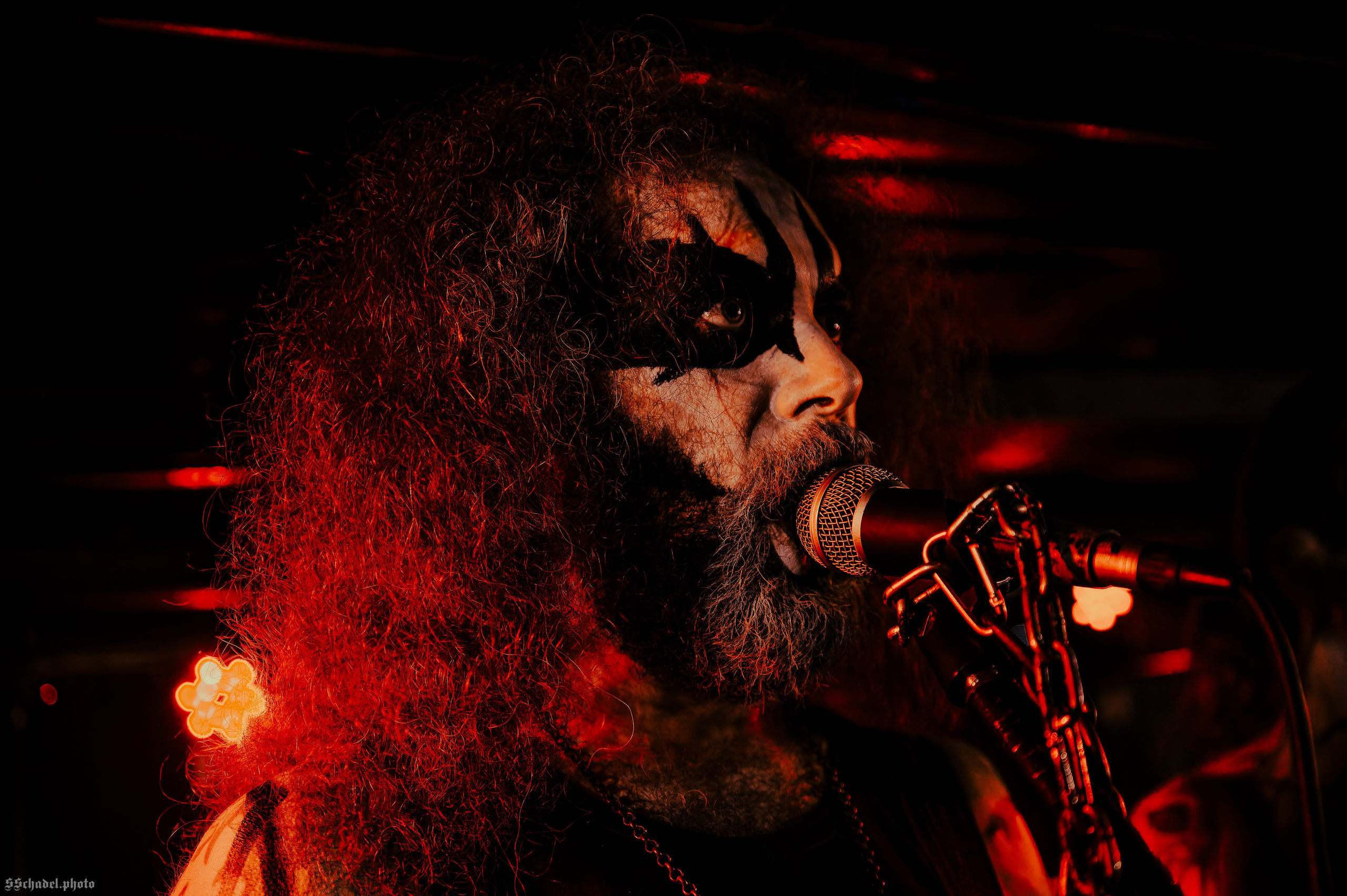 Frostlagte Måne 18.10.25. We will make everything metal!