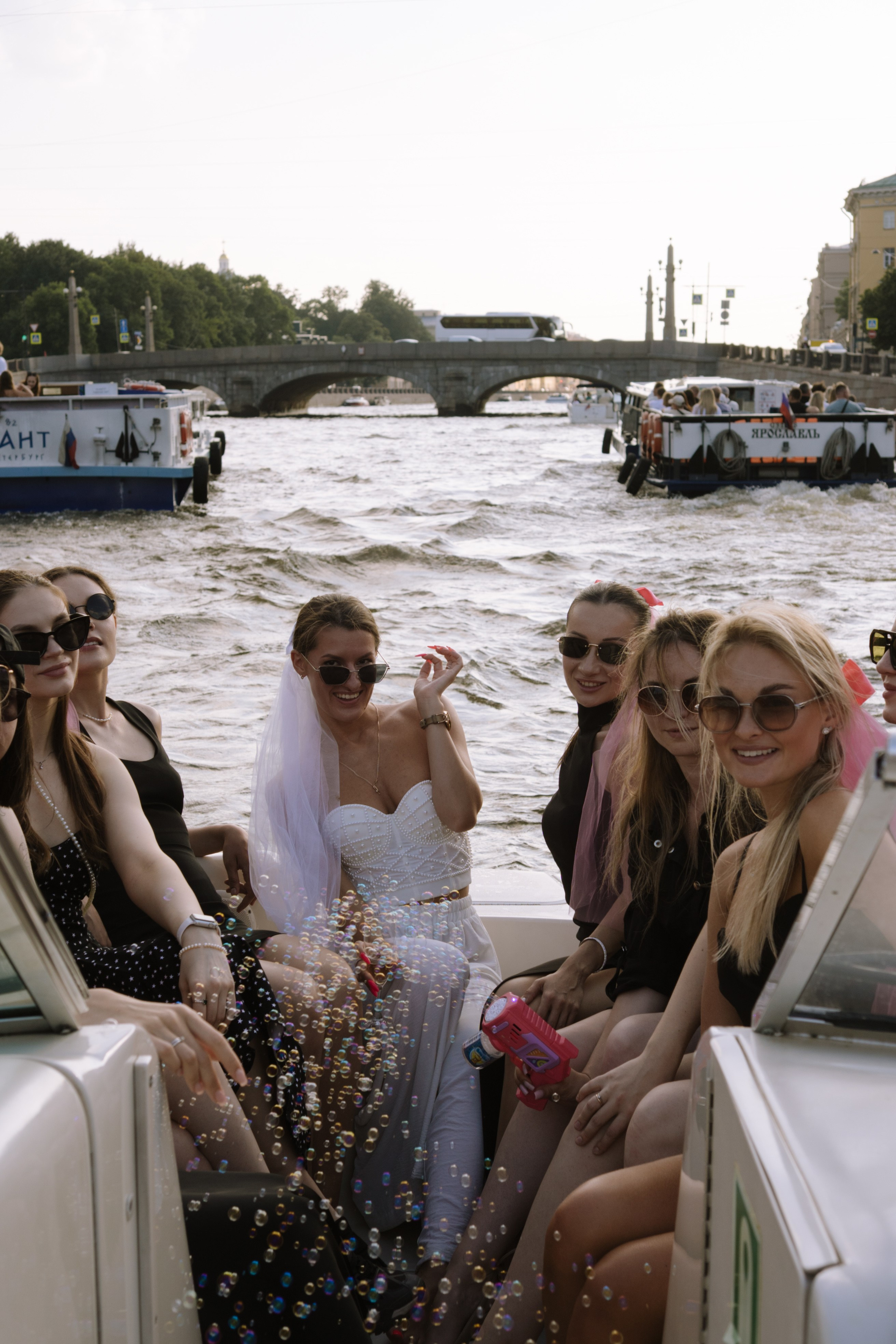ДЕВИЧНИК НА КАТЕРЕ. Профессиональный фотограф, Санкт-Петербург — Виктория Богомолова