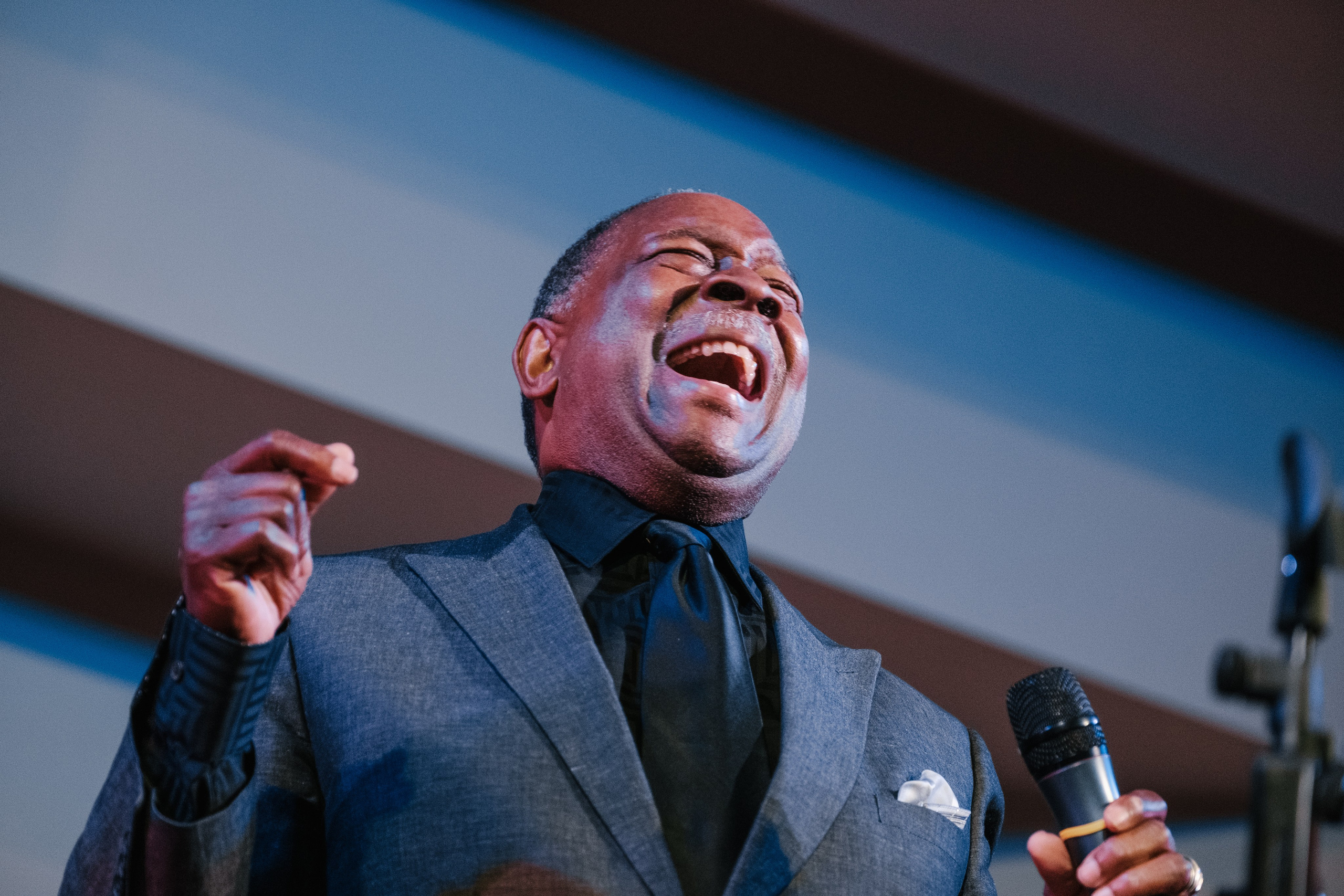 Концертный фотограф Виктор Гагарин. Снимаю крутые концерты в Сибири. Профессиональный фотограф Виктор Гагарин — Промышленная, Event, Портретная, Репортажная съемка в Новокузнецке, Кемерово, Новосибирске