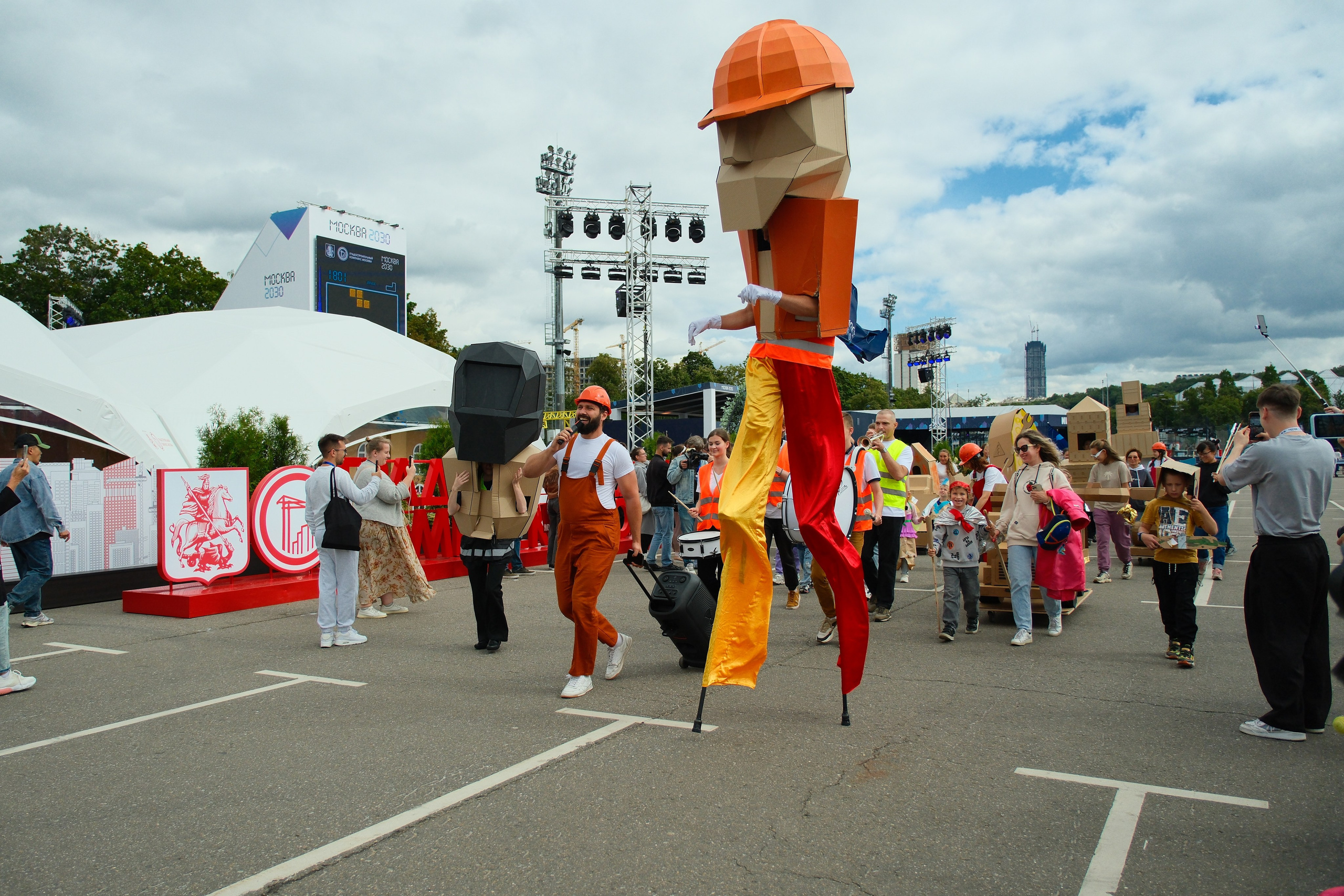 Московский фестиваль — Манеж — Лужники 2025. RedGeek — фотограф, учитель и эксперт в образовании и IT Кирилл Ситнов