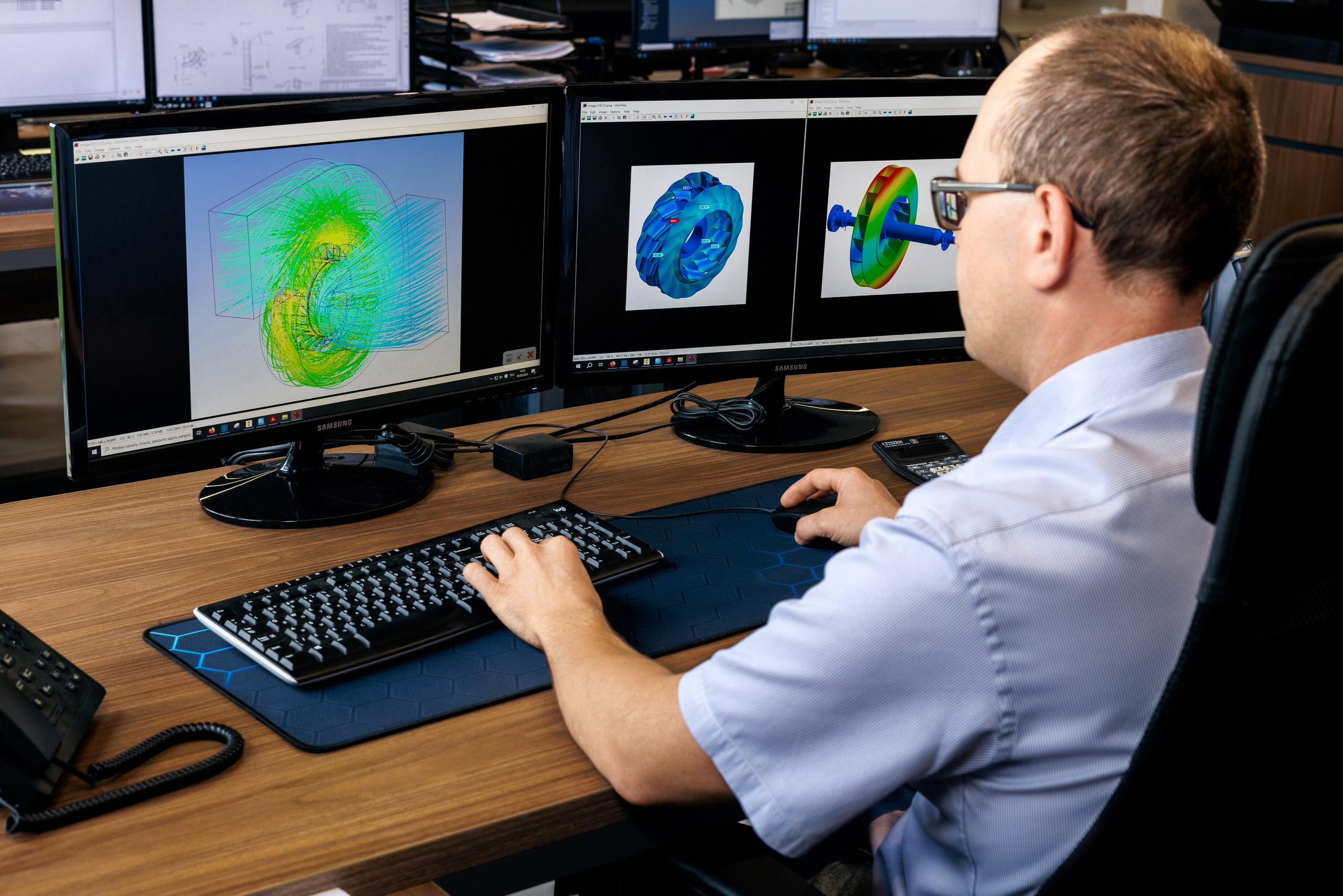 Съёмка сотрудников в офисе. Фотограф Виталий Хайлов, Екатеринбург