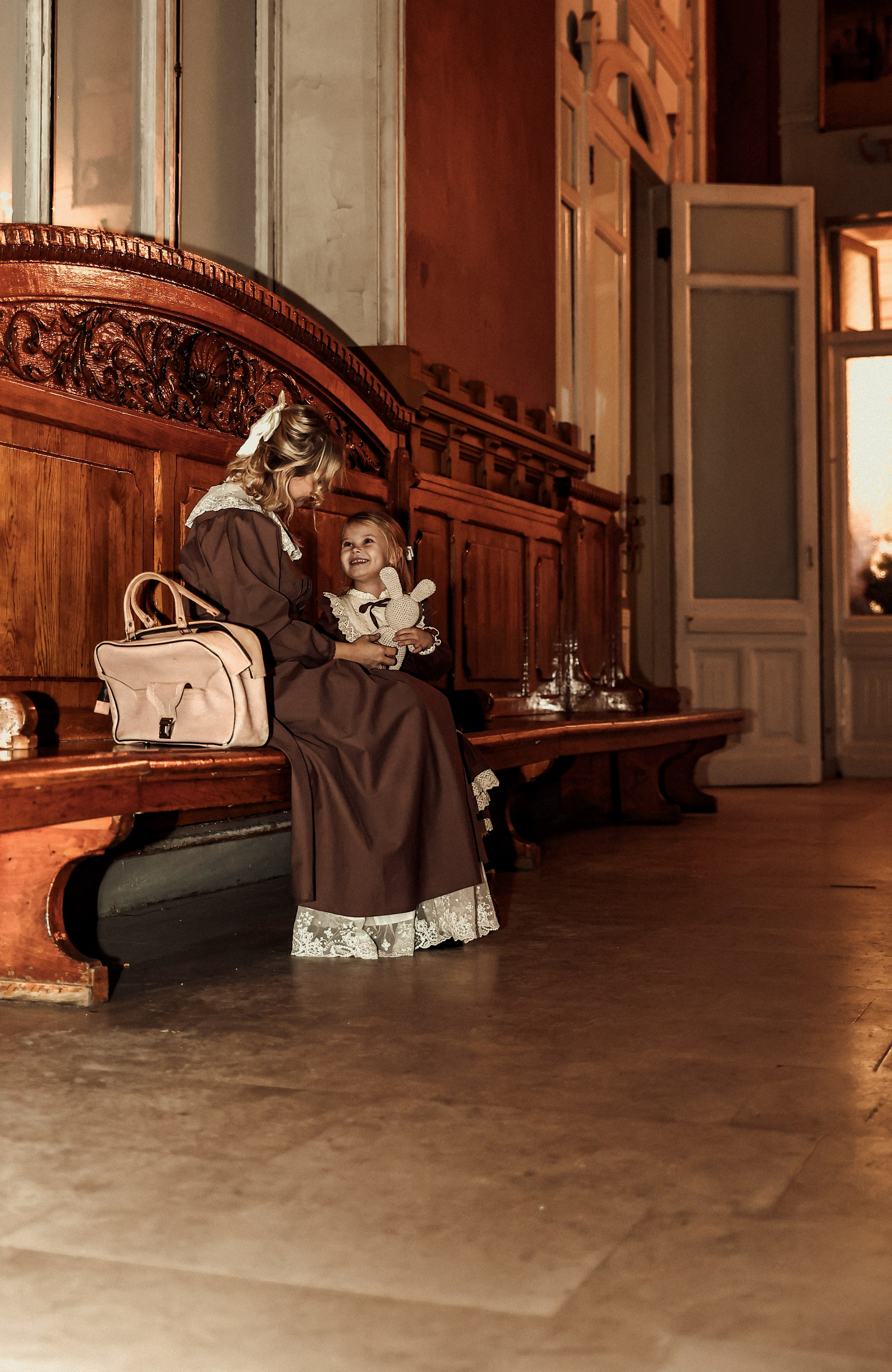 Ретро съемка на Витебском вокзале. Фотограф — Татьяна Кириллова, г. Санкт-Петербург