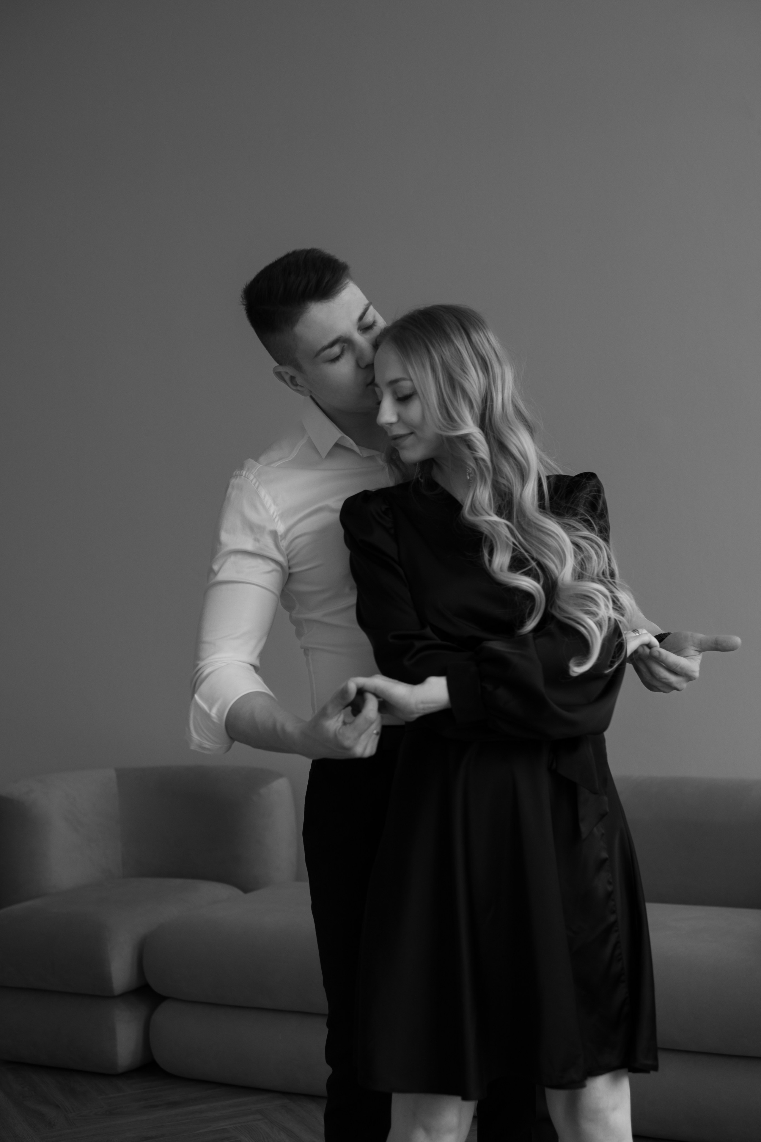 Алина и Денис. Фотограф в Москве. Женский и мужской портрет, лавстори (love story)