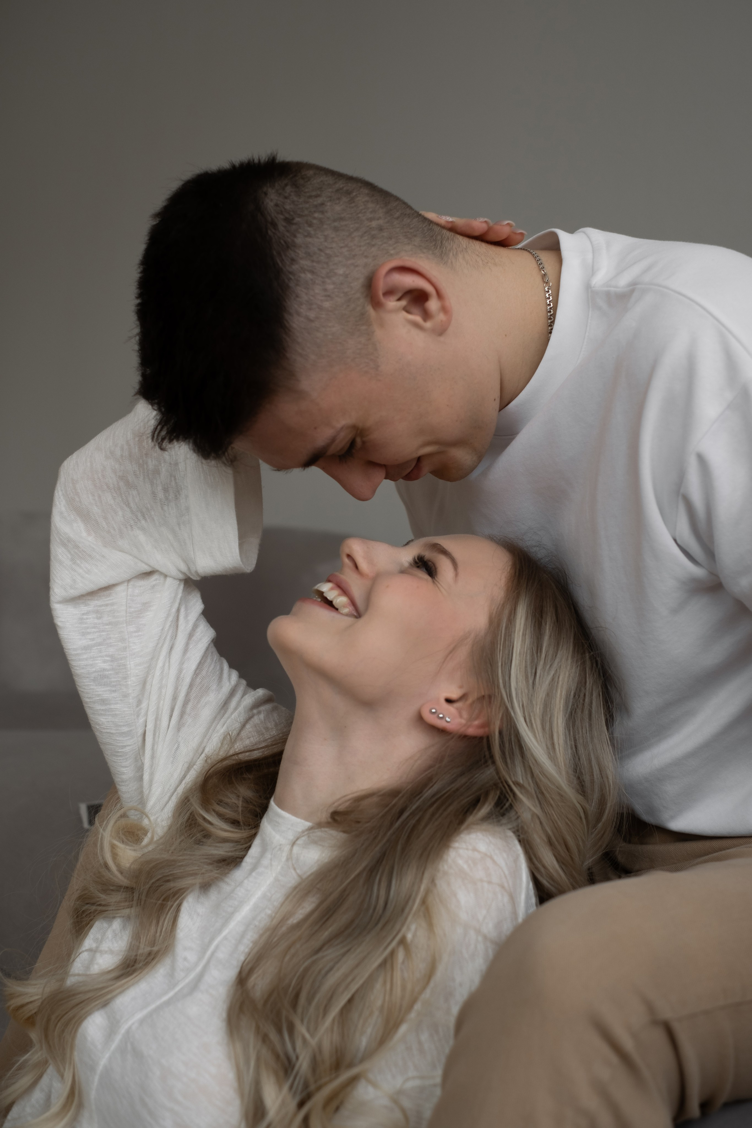 Алина и Денис. Фотограф в Москве. Женский и мужской портрет, лавстори (love story)