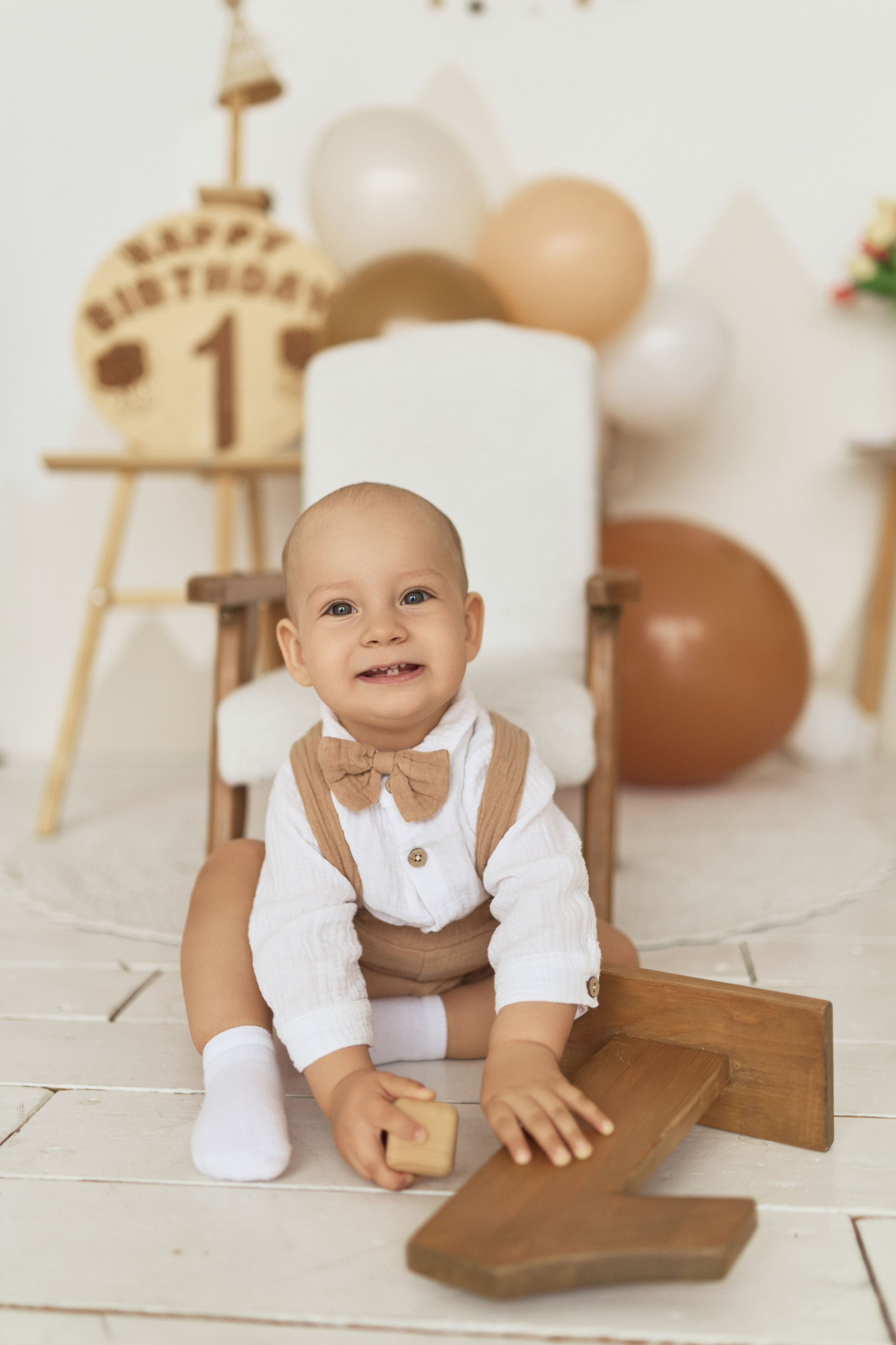 Семейная фотосессия в фотостудии. Алина Каравайцева. Фотограф в городе Барнаул