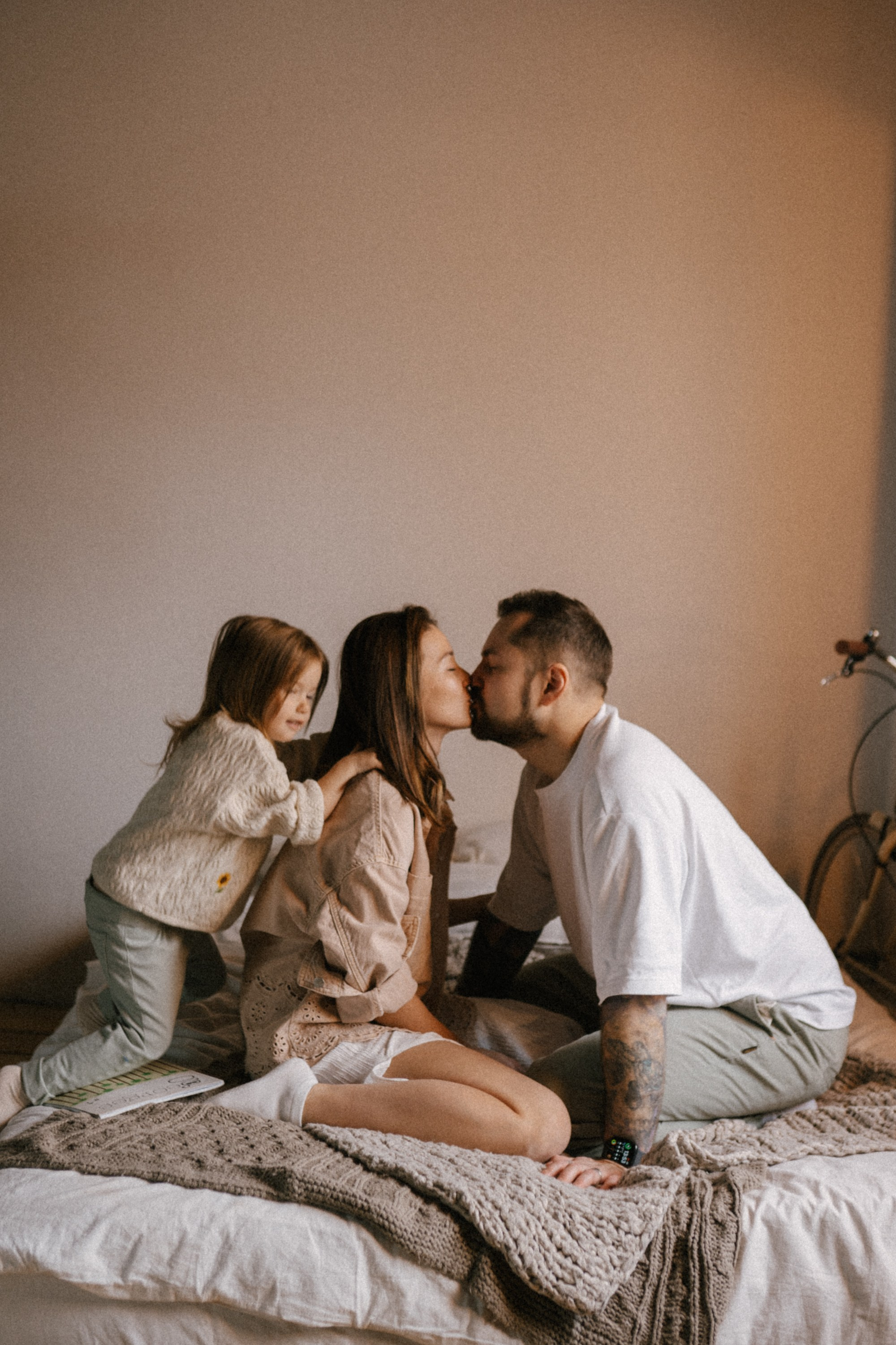 Семья: Лёша, Крис и Соня. Катя Сагалаева. Свадебный фотограф Новосибирск