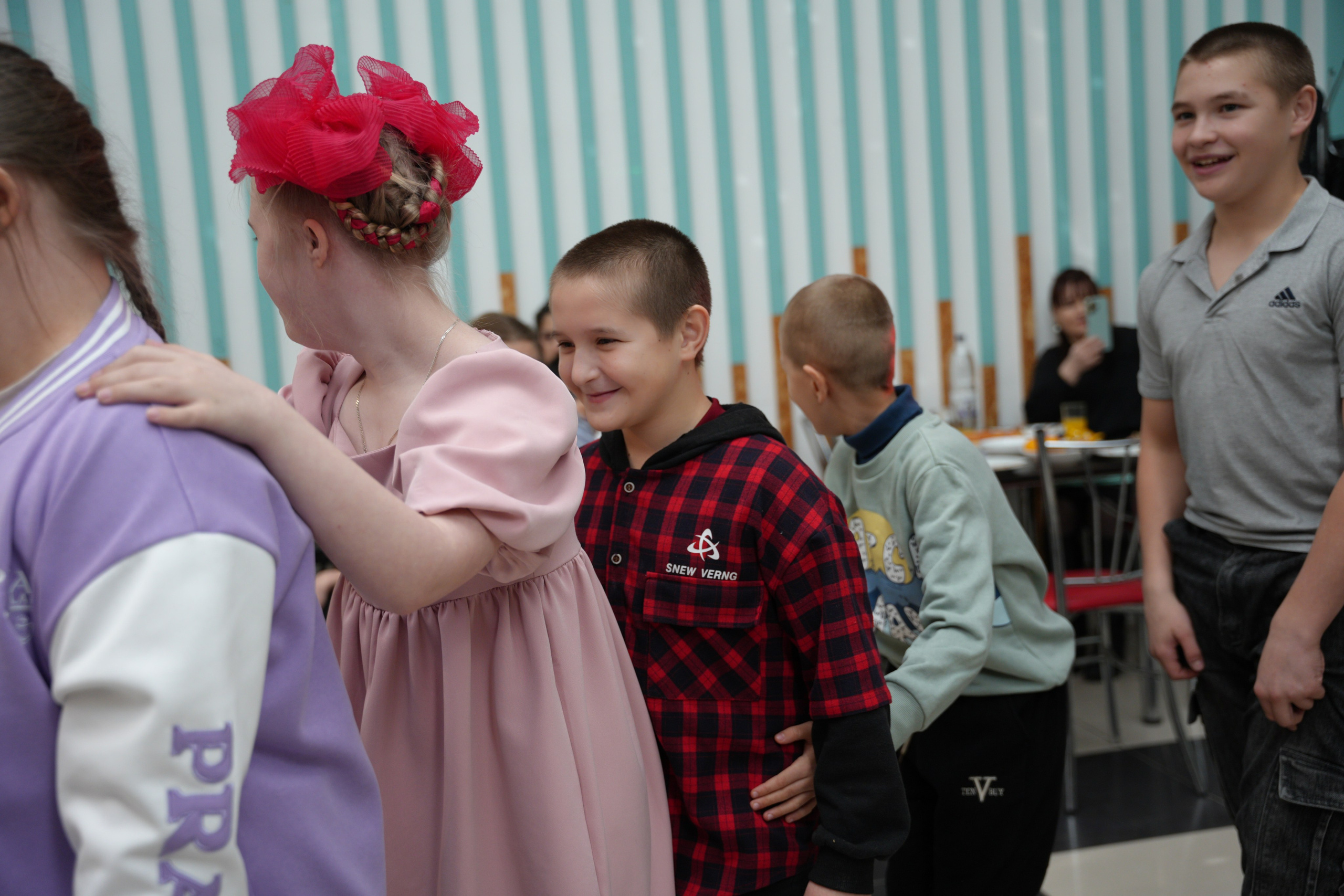 Социально —благотворительная акция «Ты в этом мире не один», посвященная Международному дню инвалидов. ВЫПУСКНЫЕ АЛЬБОМЫ, Школьный фотограф, семейный и свадебный в Саратове и области Ольга Плаксина