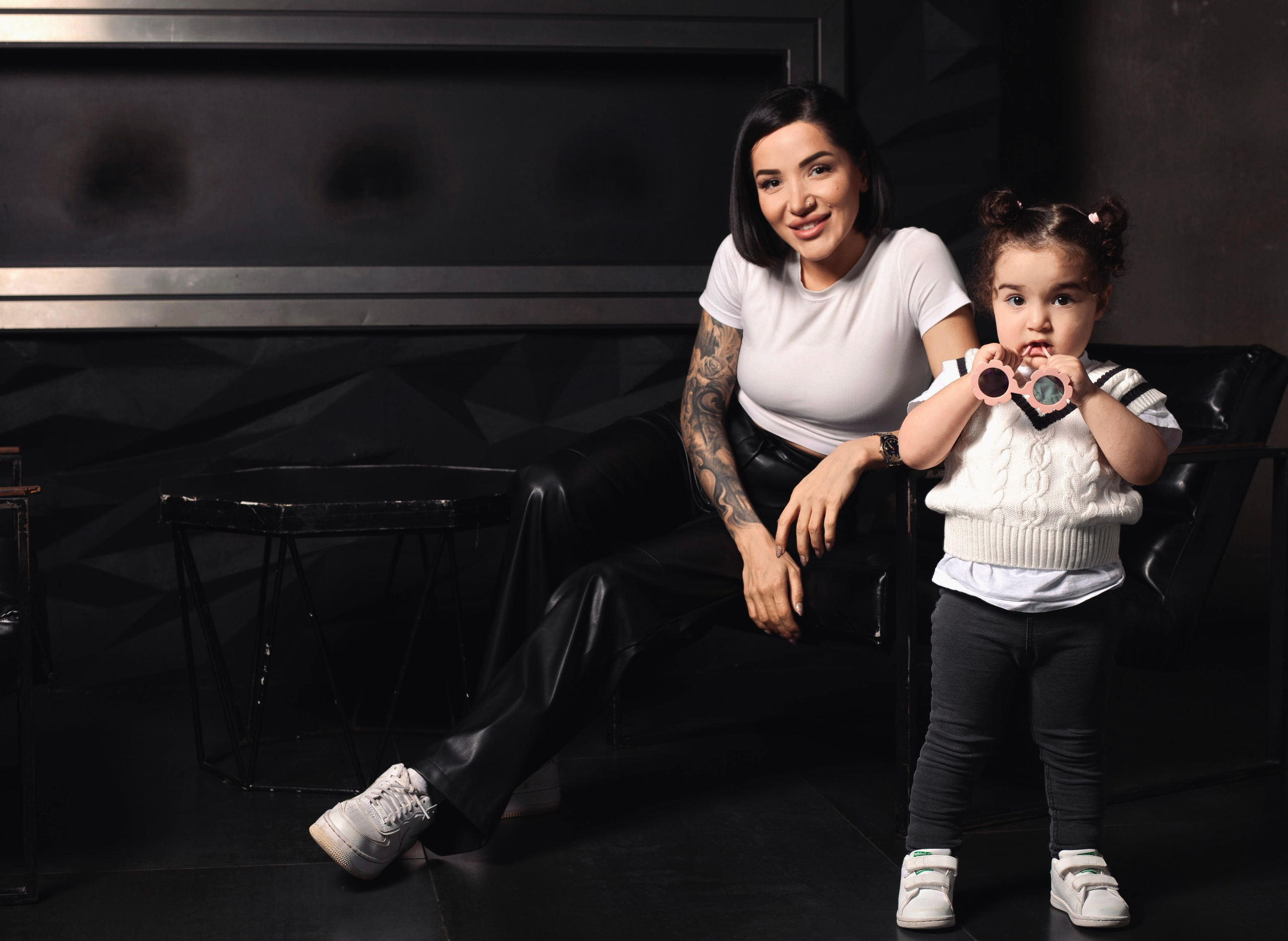 Семейная студийная съемка. Фотограф беременности и семейных историй в Москве Юлия Варт