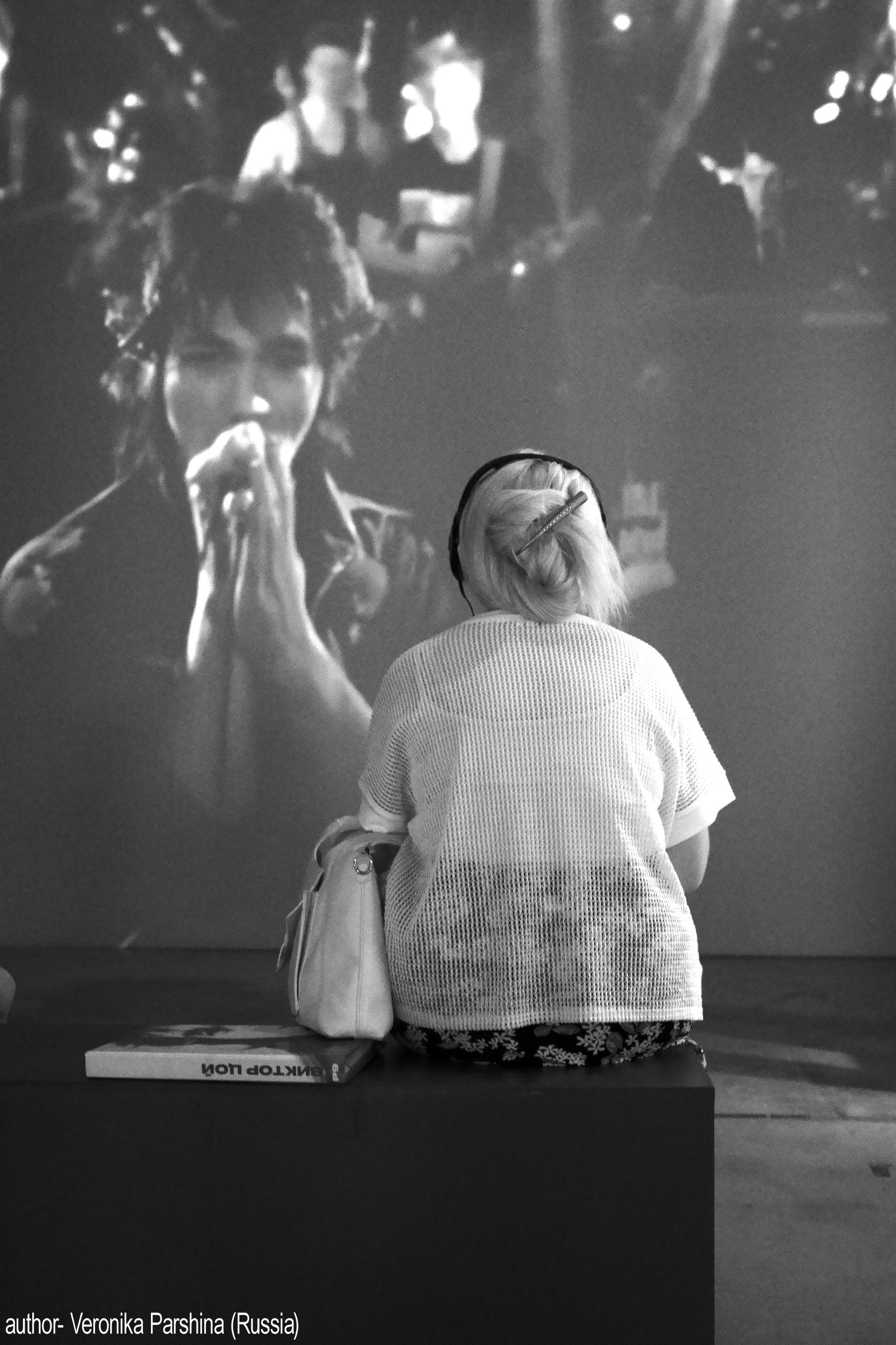 Black & White. UNUSUAL TALENT magazine