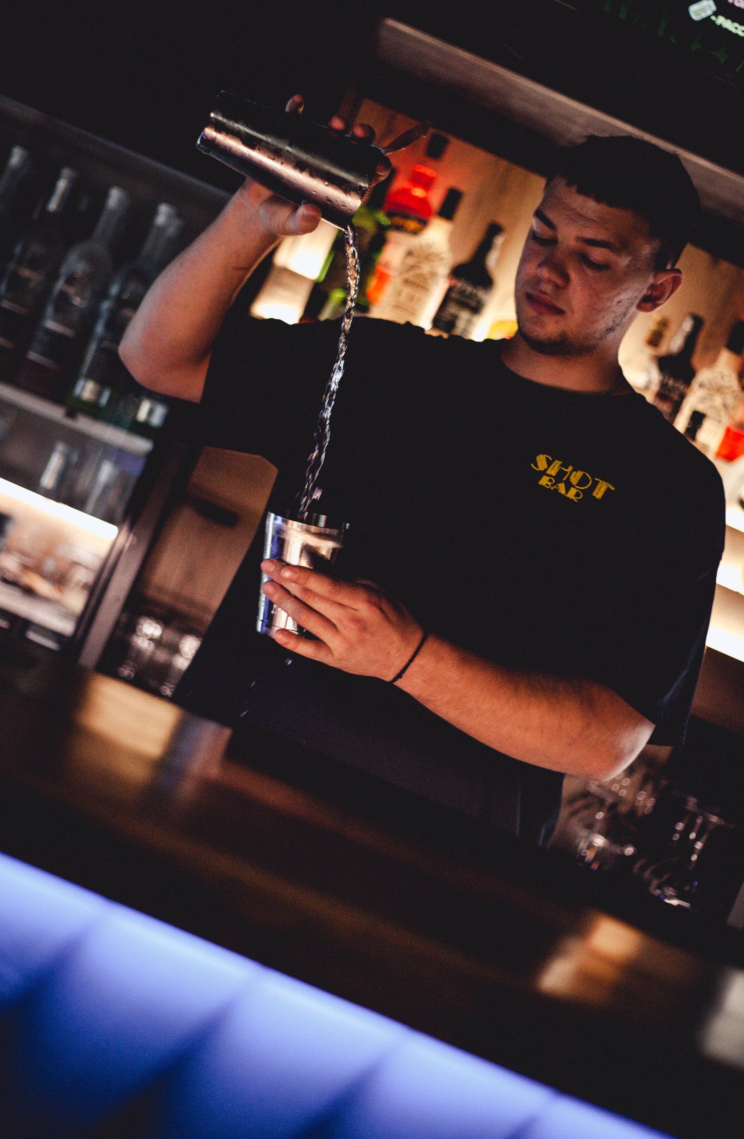 Шот Бар. Уличный фотограф Города N