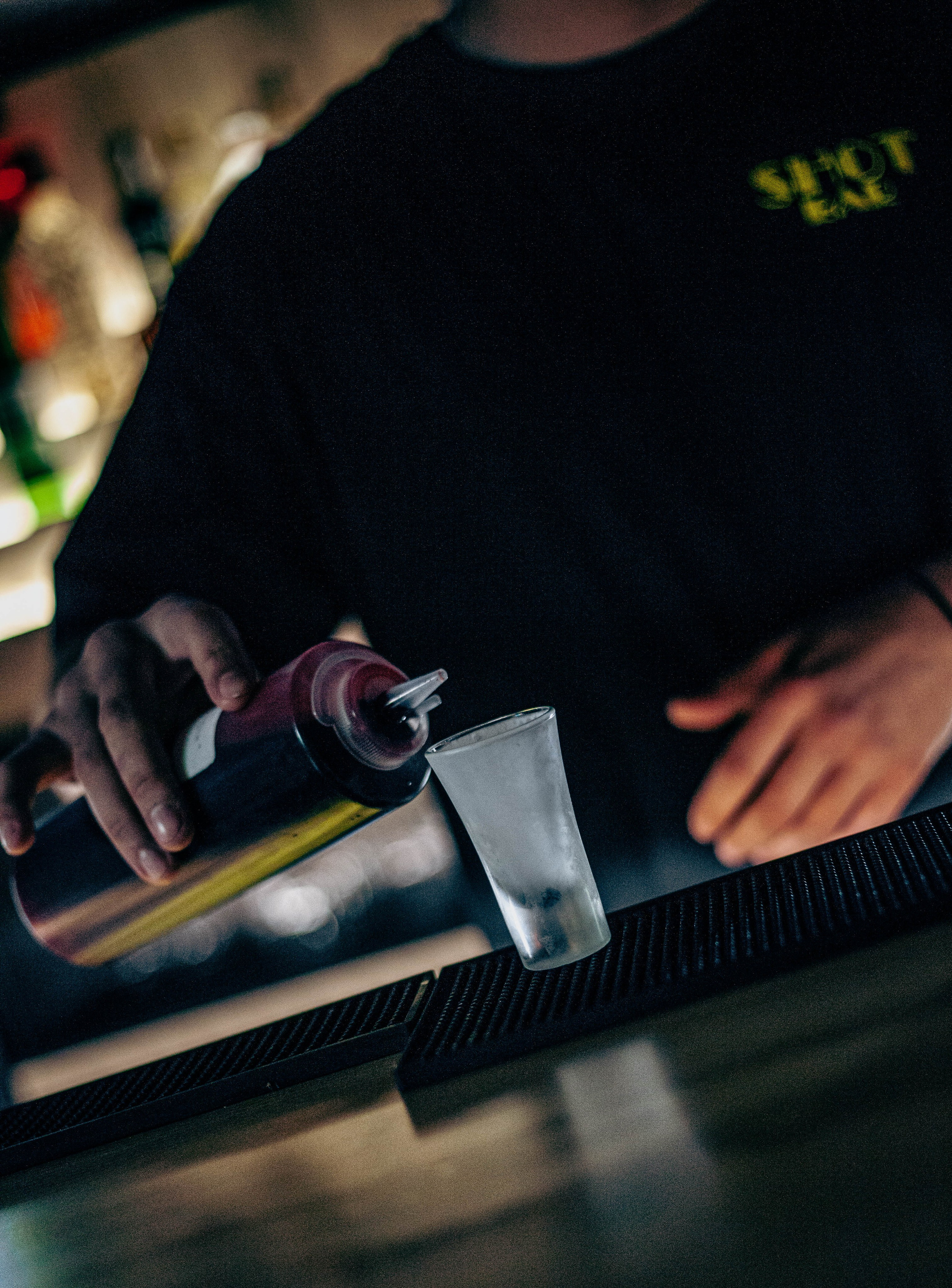 Шот Бар. Уличный фотограф Города N