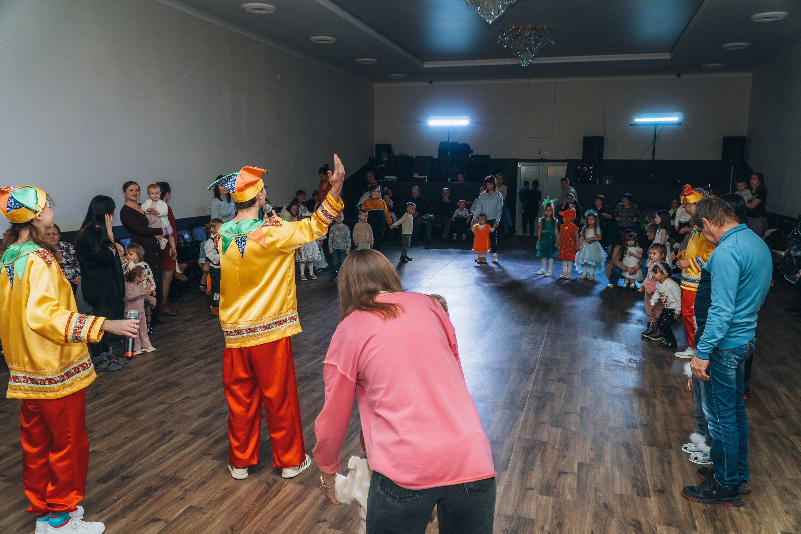 «Сказка о Новом годе и богатыре настоящем». Новотитаровский Дом культуры