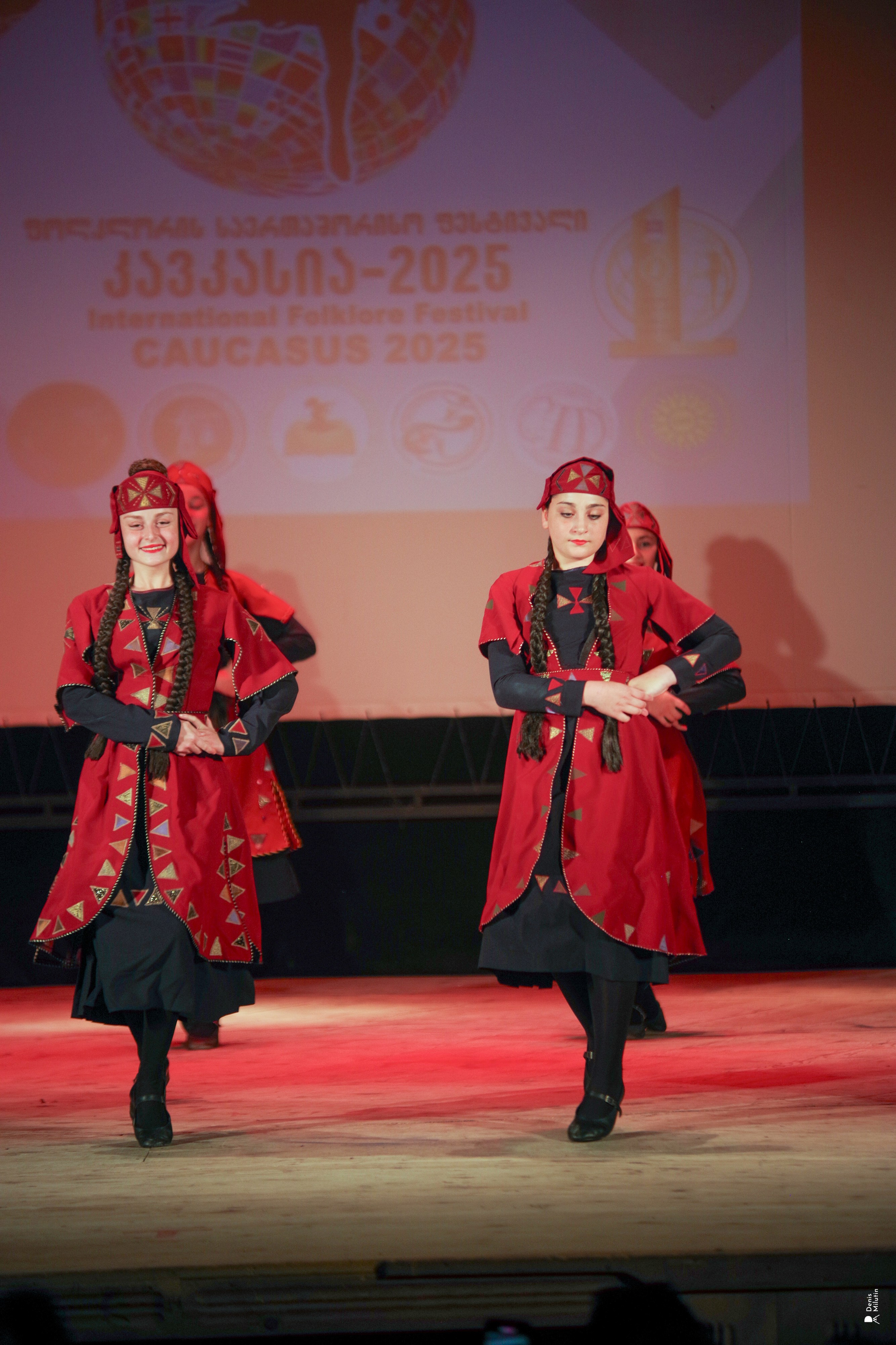 Танцы в прекрасном Они. Портретный фотограф Денис Милютин