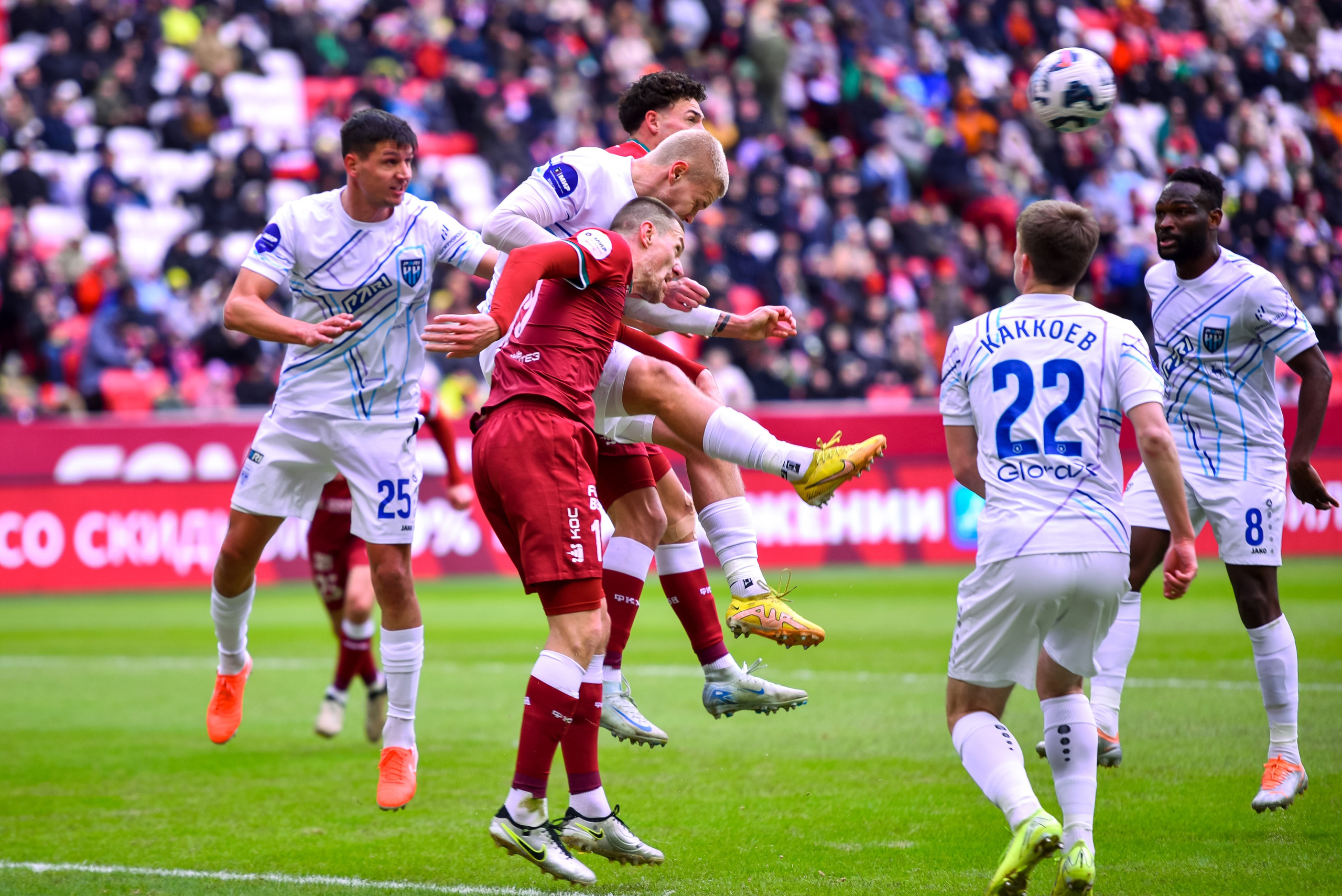 Футбольный фотограф. Спортивный и репортажный фотограф в Казани Вячеслав Сатонин