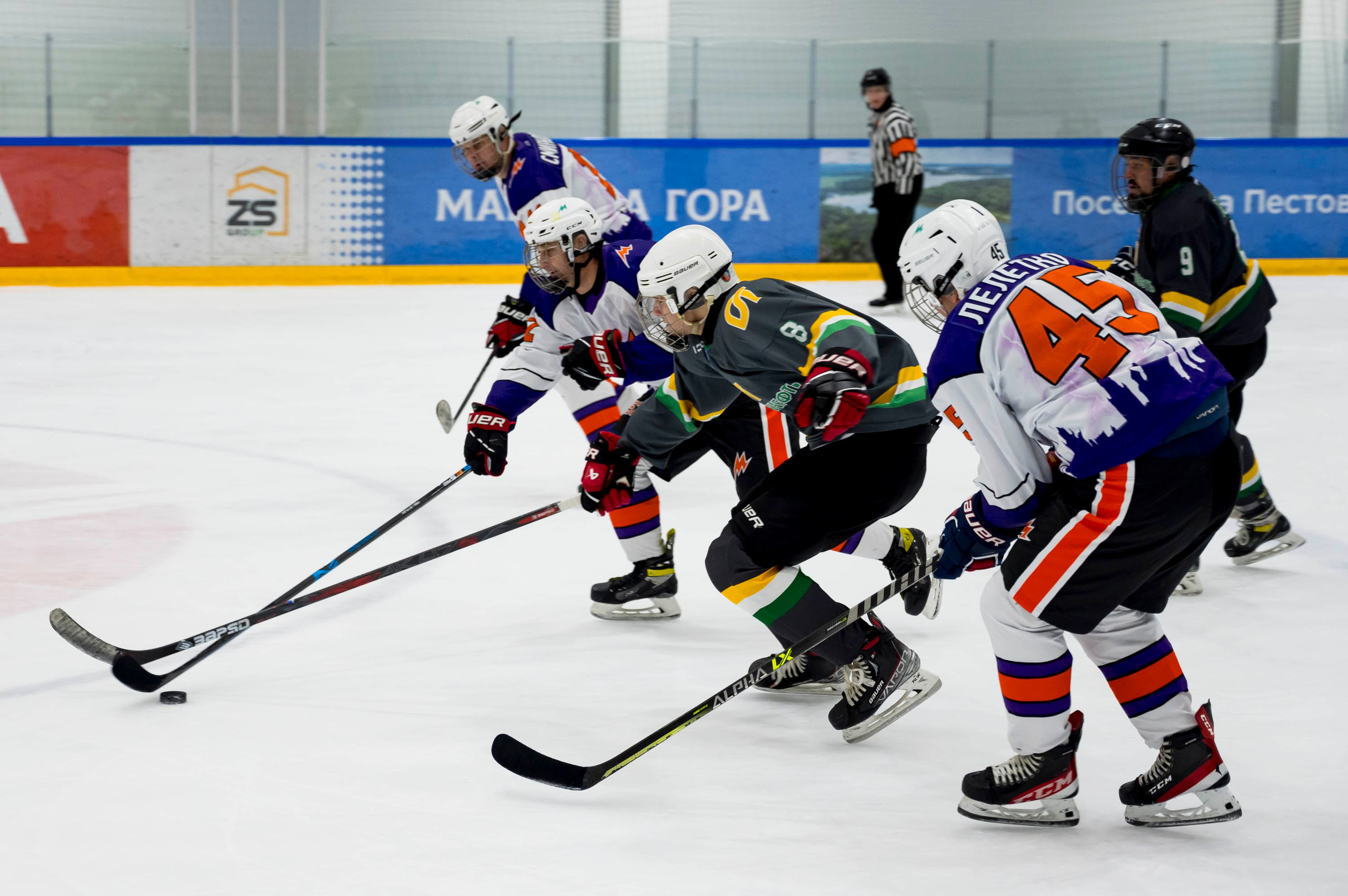 Хоккейный матч корпоративной команды Зарубежнефть. Репортажный фотограф и видеограф Слава Думчев. Тимбилдинги, отчетники, корпоративы