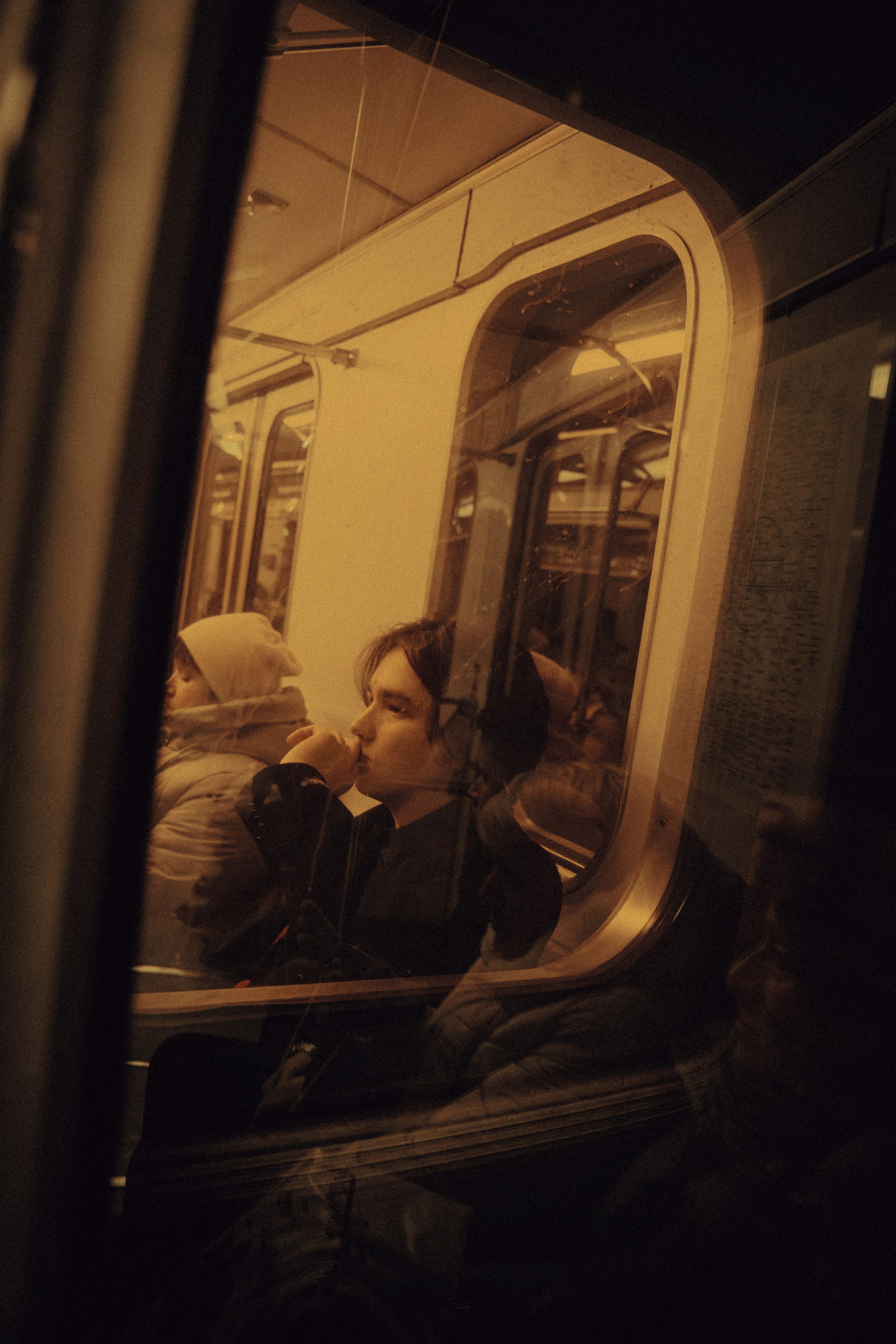 Атмосферная фотосессия в метро — Москва. Фотограф Зиновьев Илья, Москва