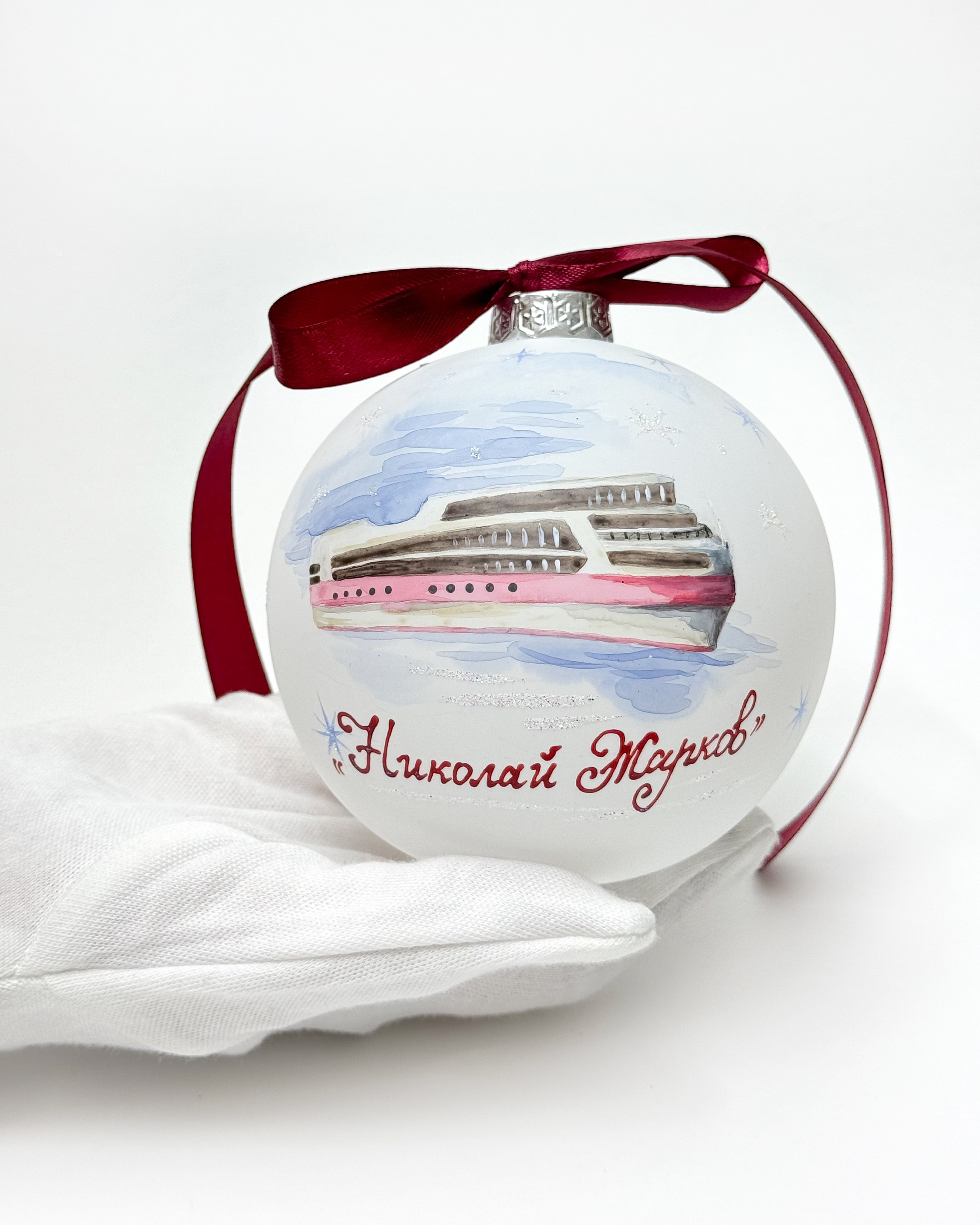 ArtSHARm- наше портфолио по ёлочным шарам с ручной росписью. Художественная ручная роспись елочных шаров, корпоративные подарки и восковые аромасвечи