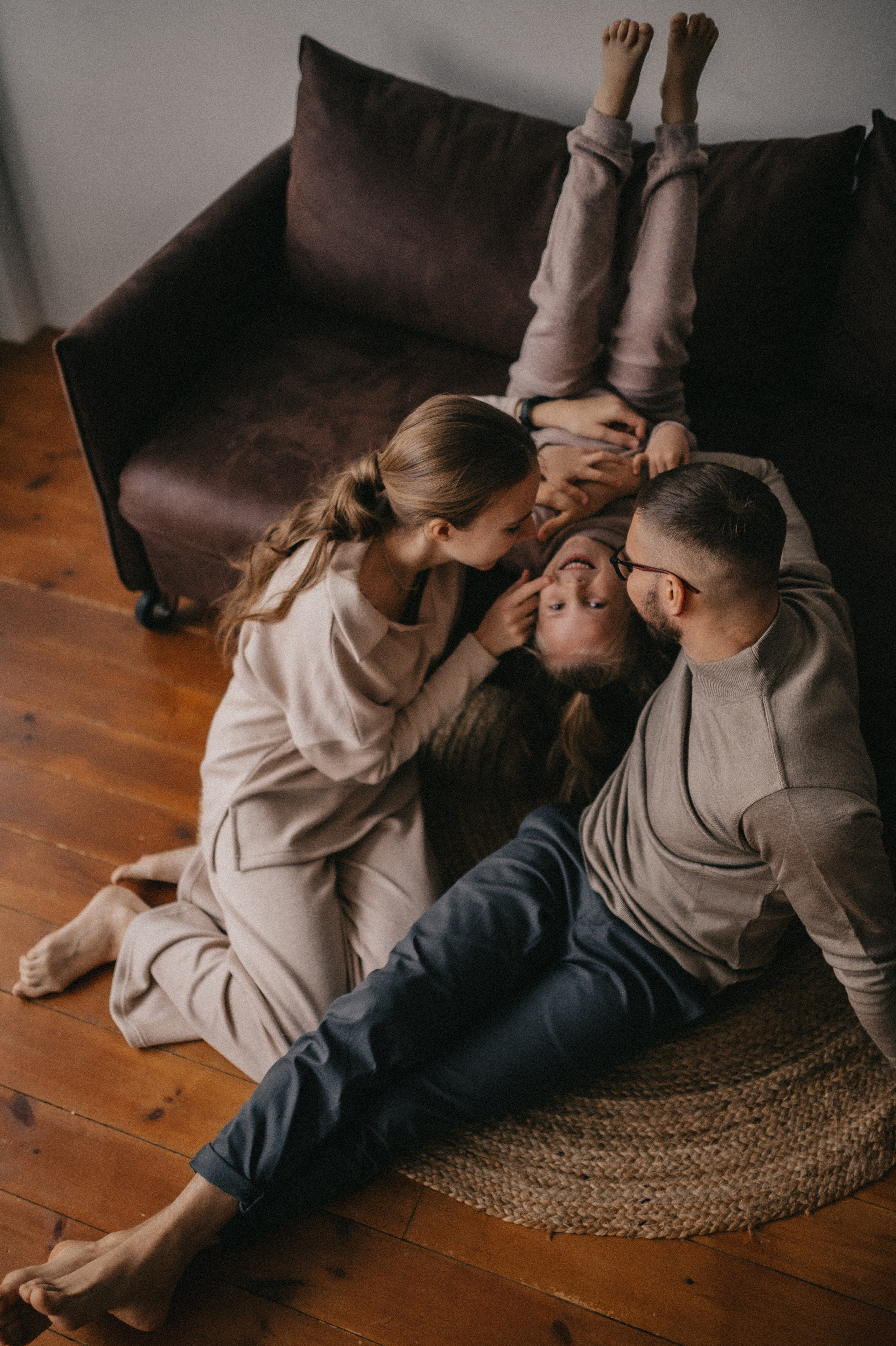 Коля, Таня и Мира в студии Каприфоль. Семейный и свадебный lifestyle-фотограф в Москве Мария Петрова