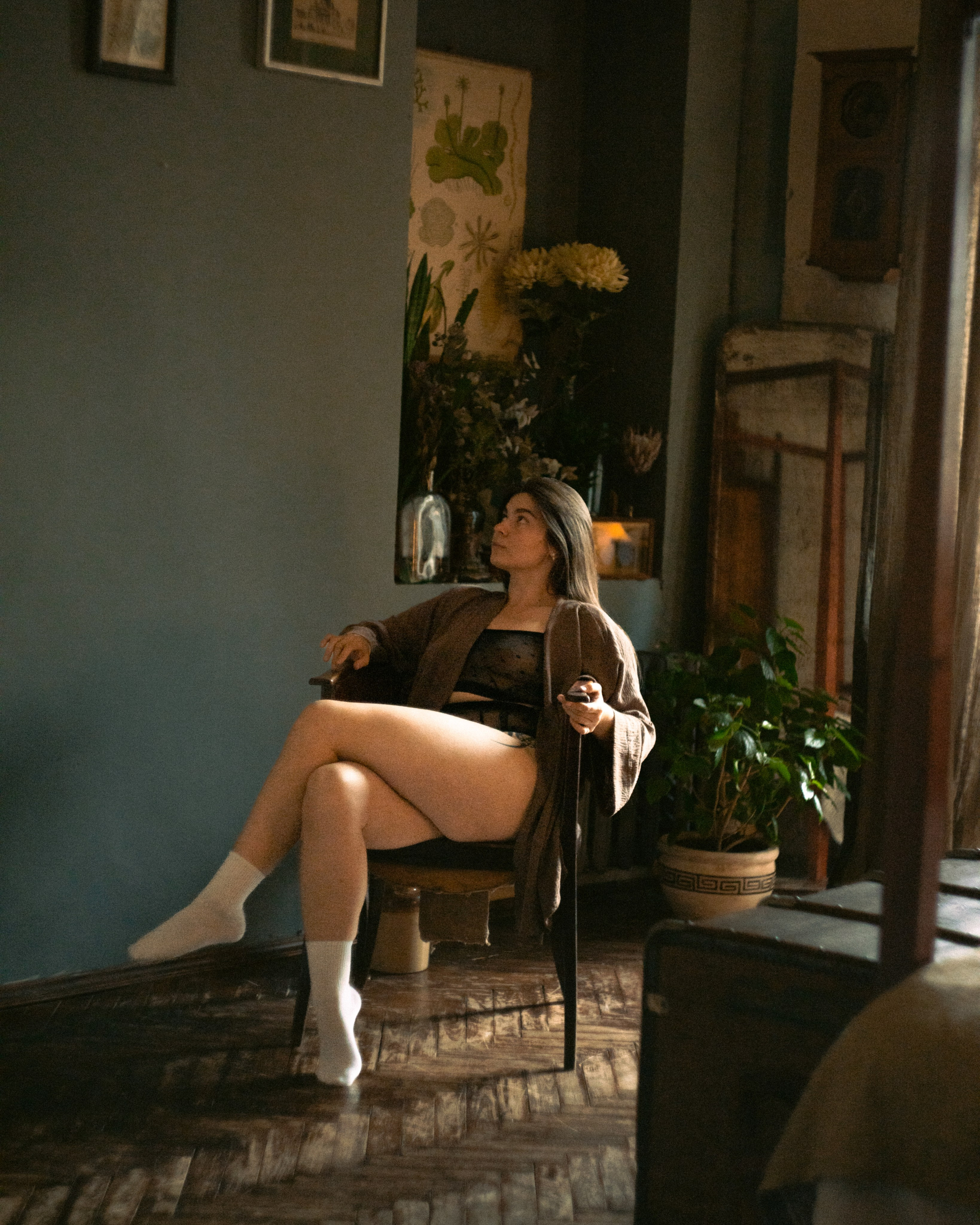 Girl’s photoshoot in real Saint Petersburg’s flat. Katya Che | Photographer | Beograd