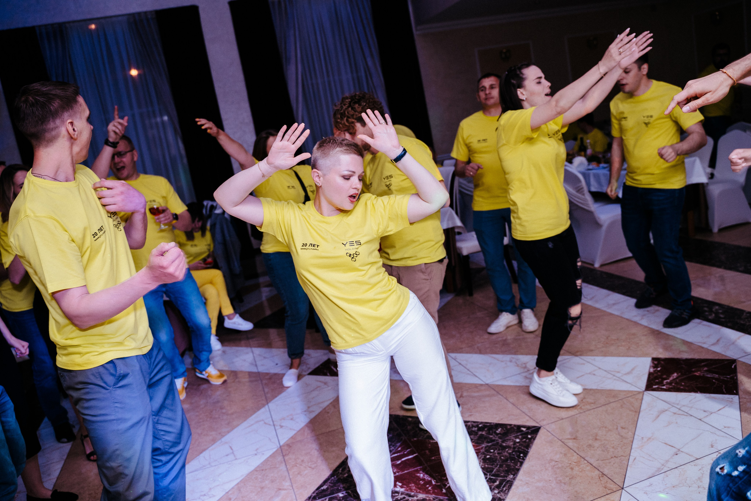 Yes Holding. Свадебный фотограф в Симферополе