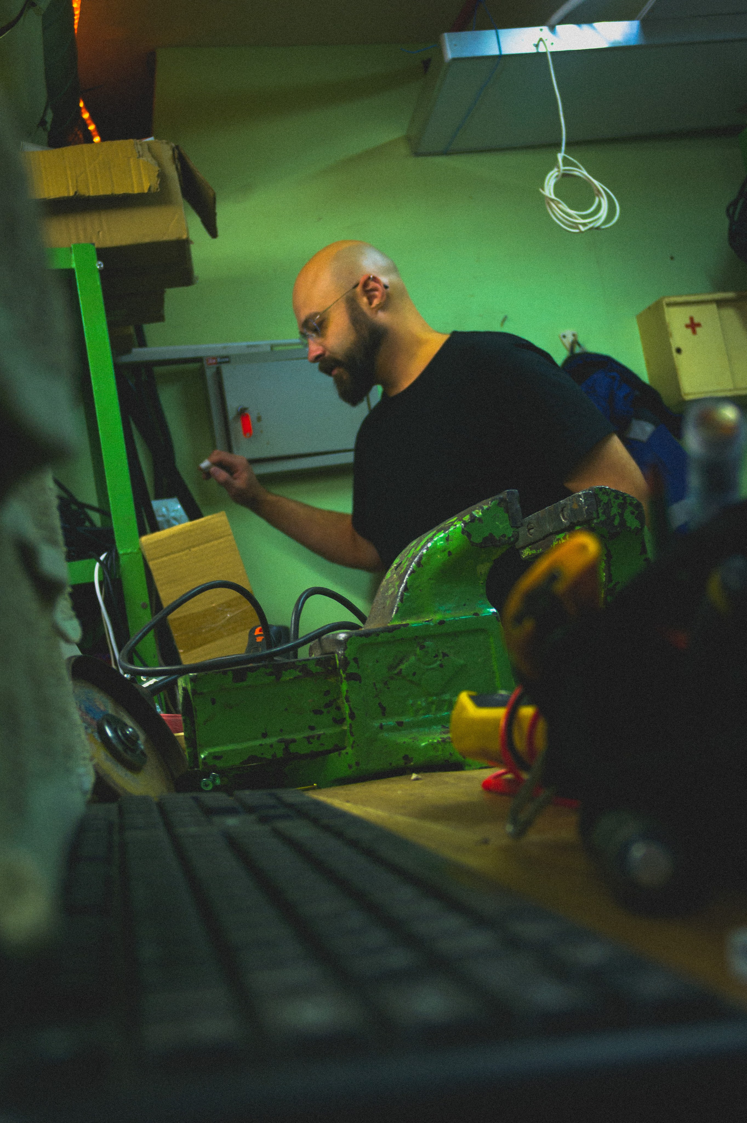 Трудяга Паха. Den Mirov — Фотограф, Музыкант