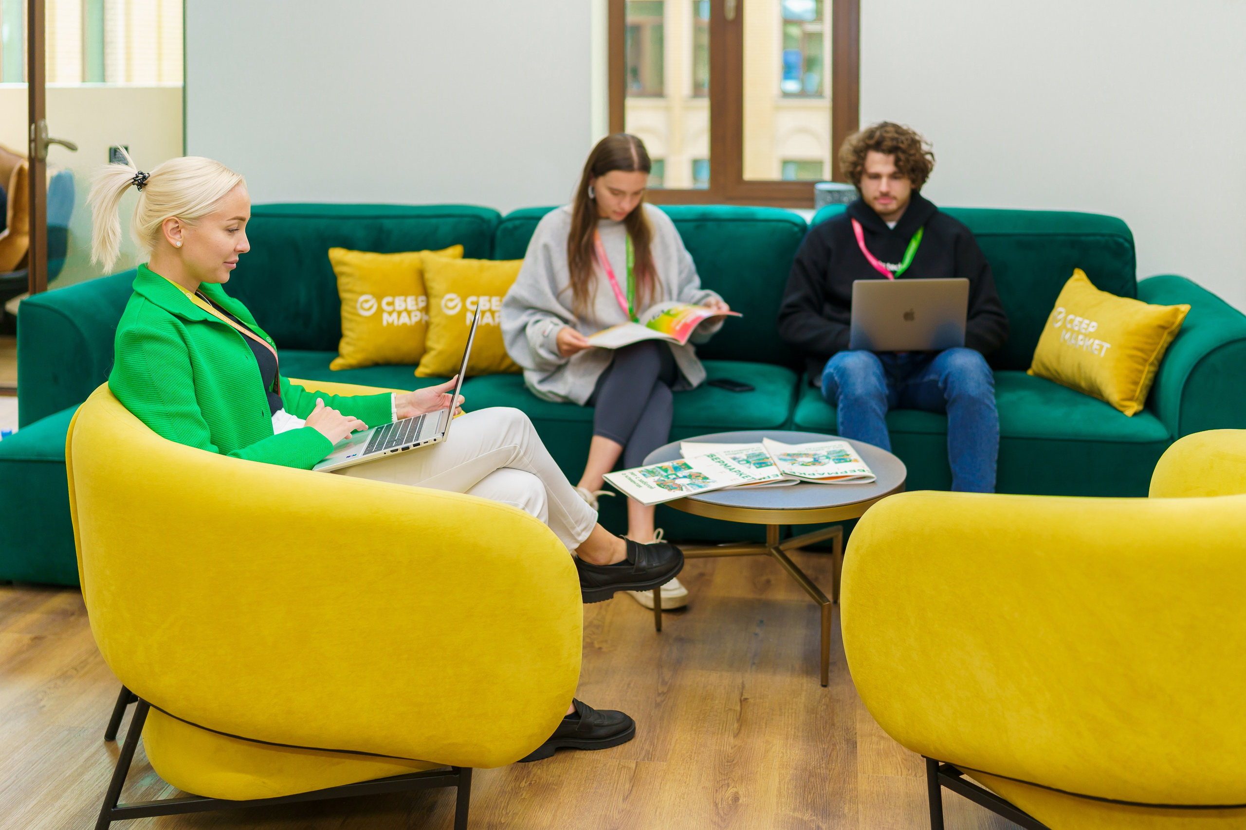 Офис Сбербанка. Photomantis