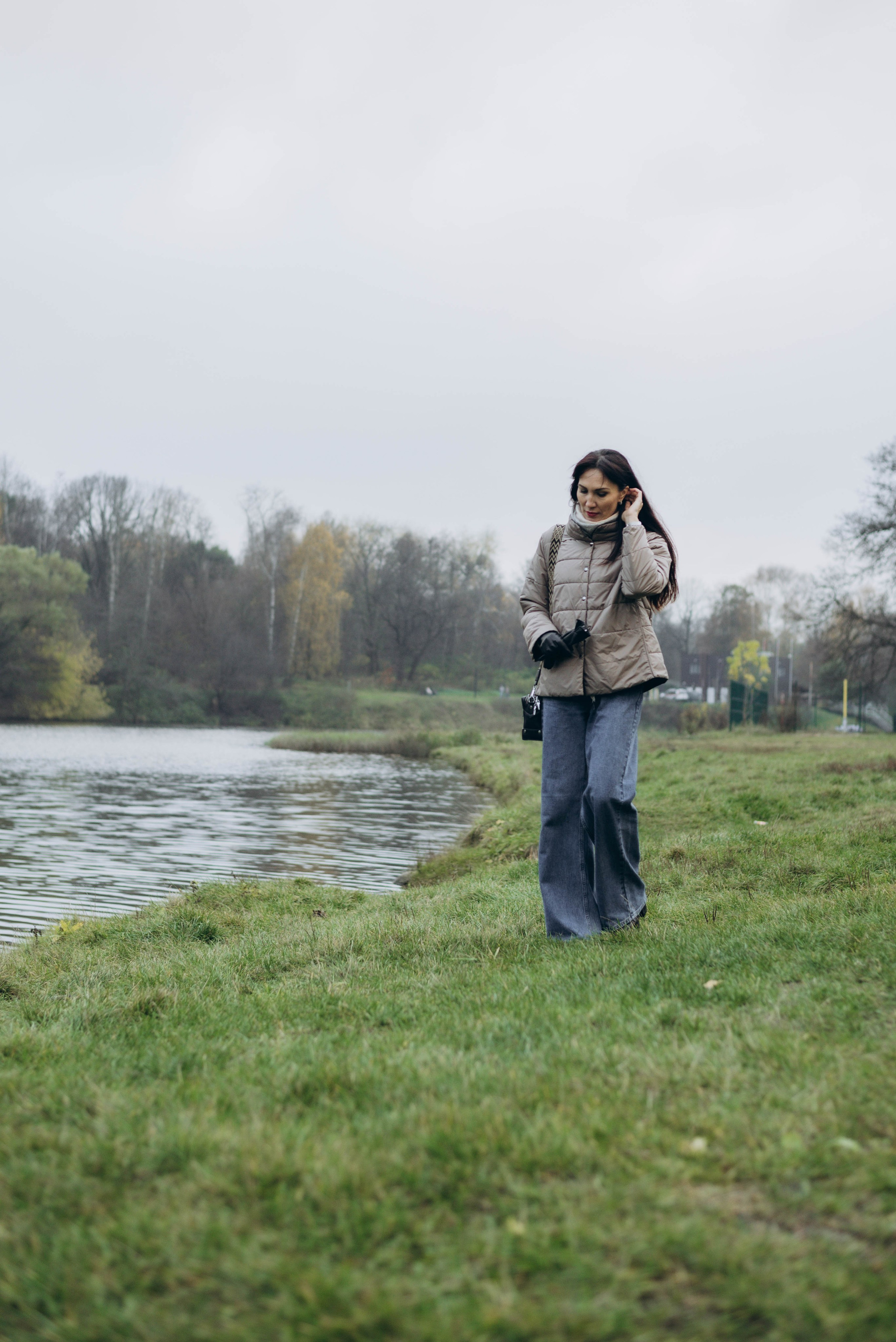 Прогулочная фотоссесия для девушки в парке. Семейный фотограф в Железнодорожном Масаева Елена