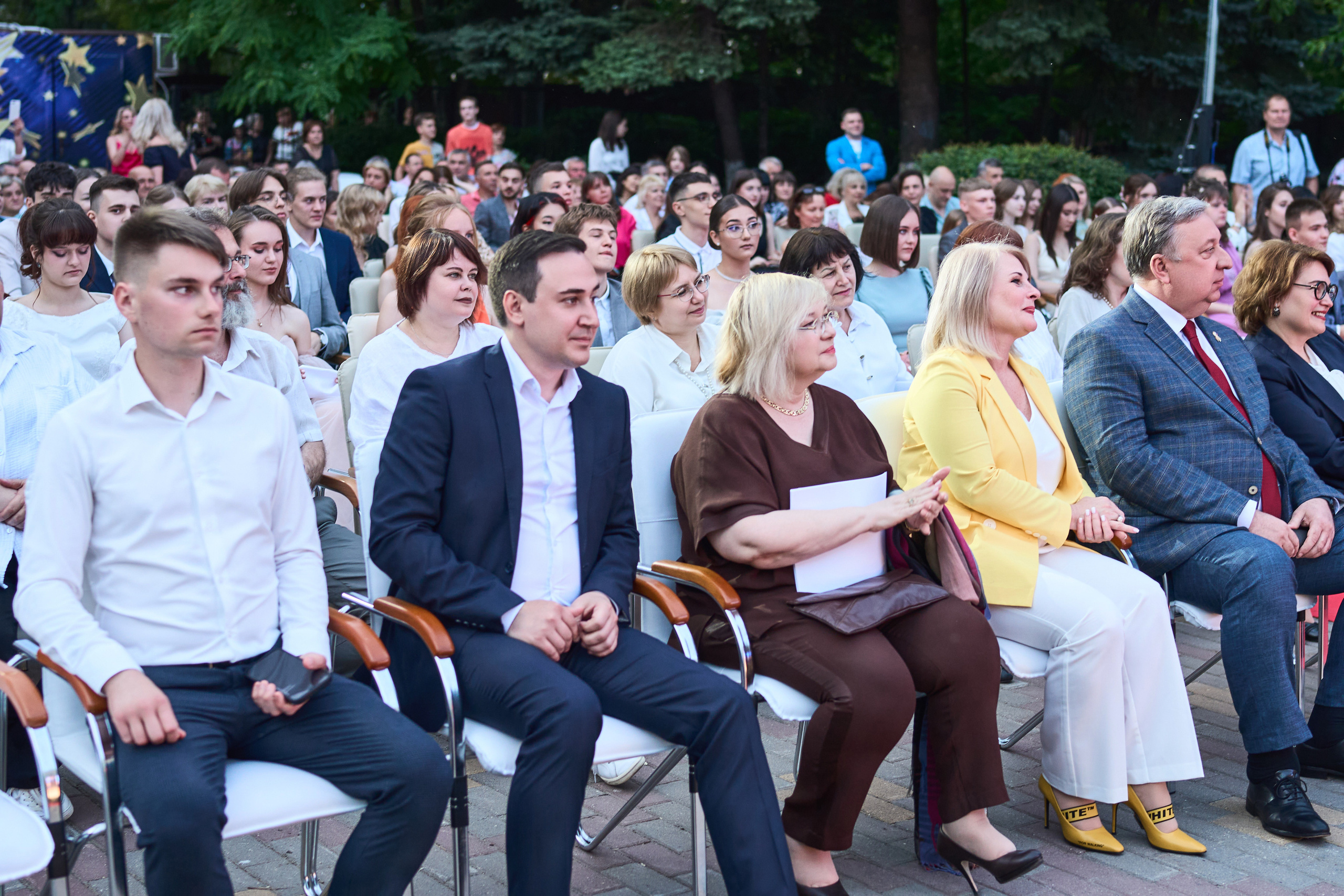 Выпускной (школа и банкет). Фотограф Олег Сотник