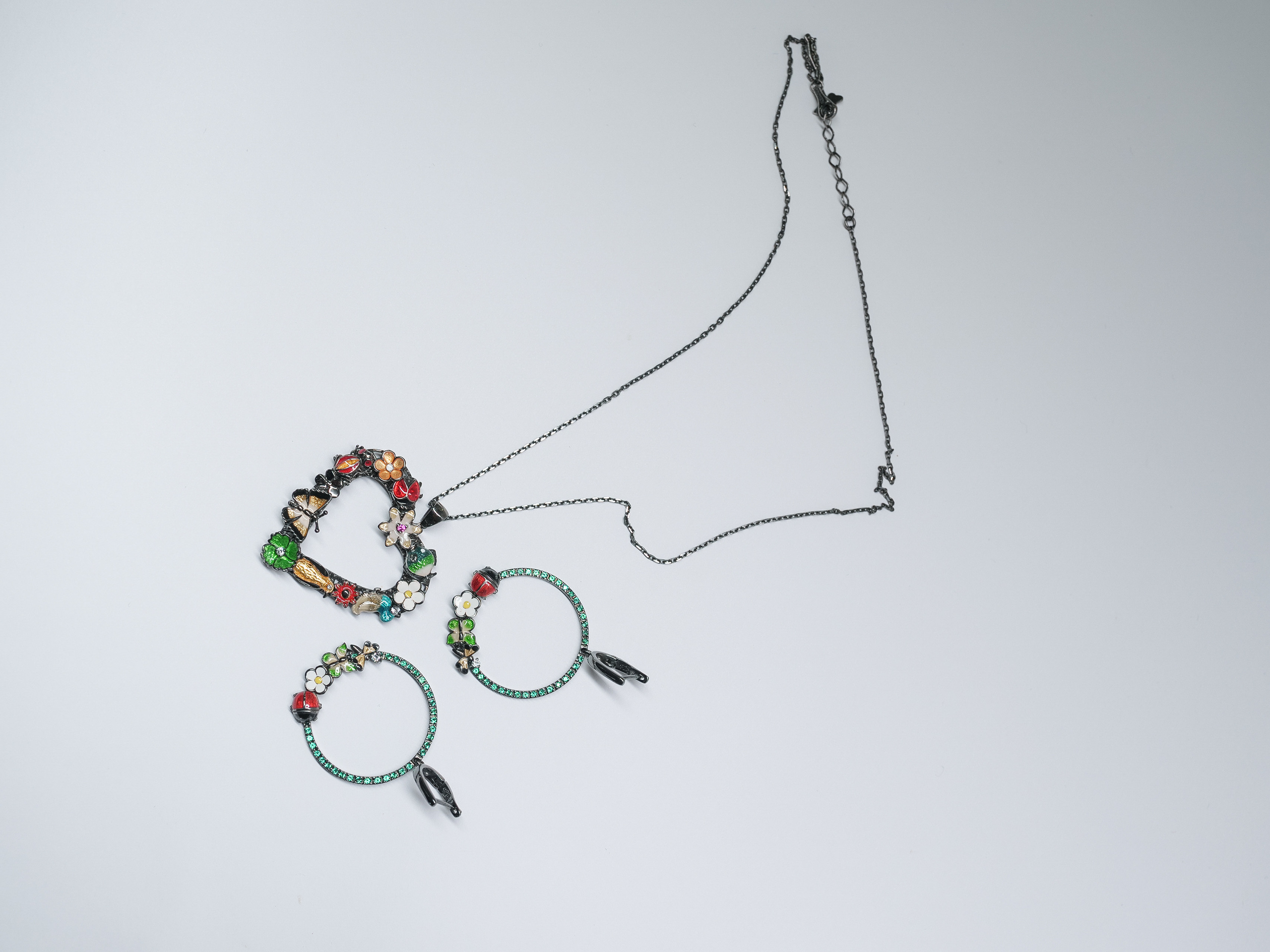 Предметная съемка ювелирных изделий для «Roberto bravo». Фотограф Олег Сотник