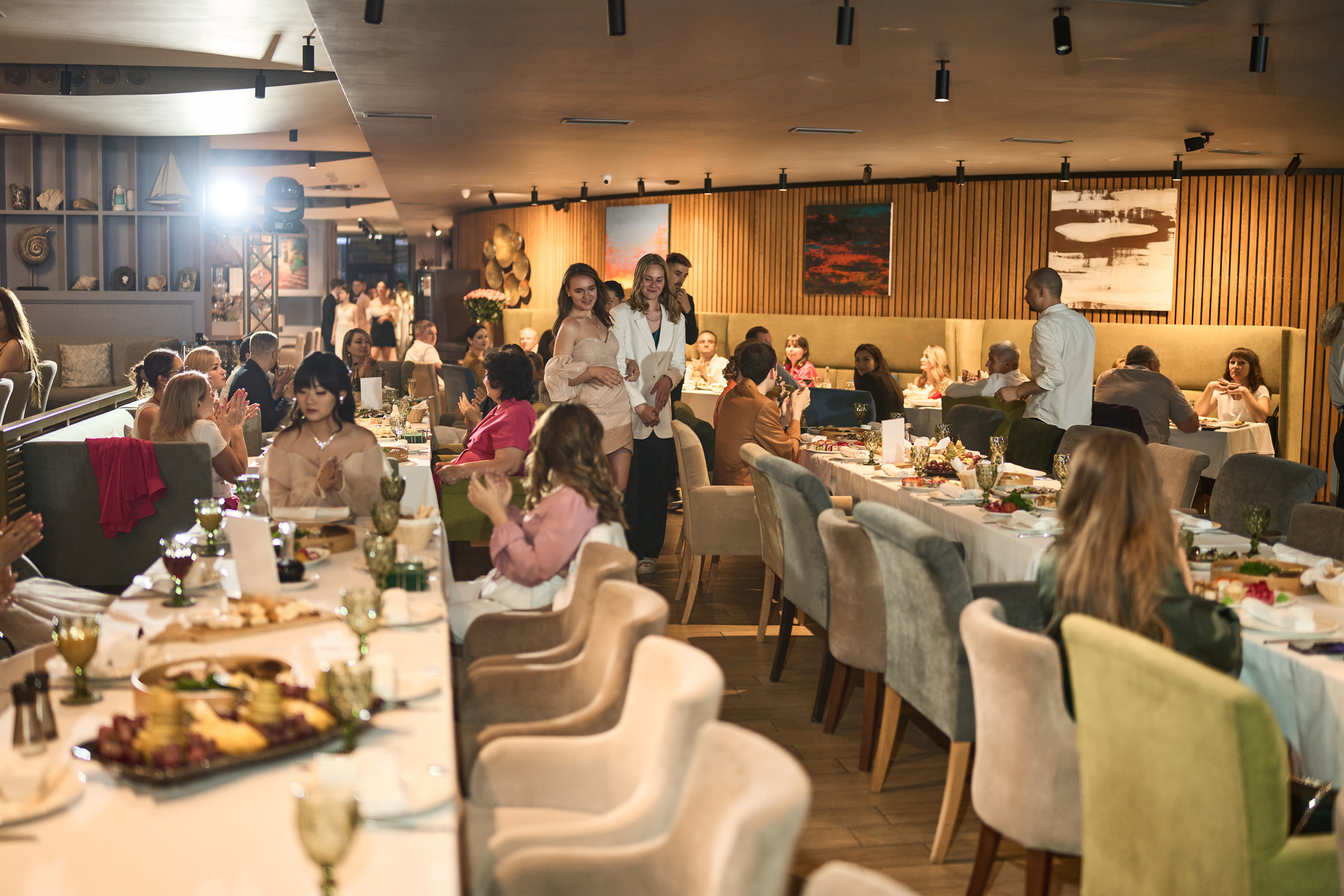 Выпускной (школа и банкет). Фотограф Олег Сотник