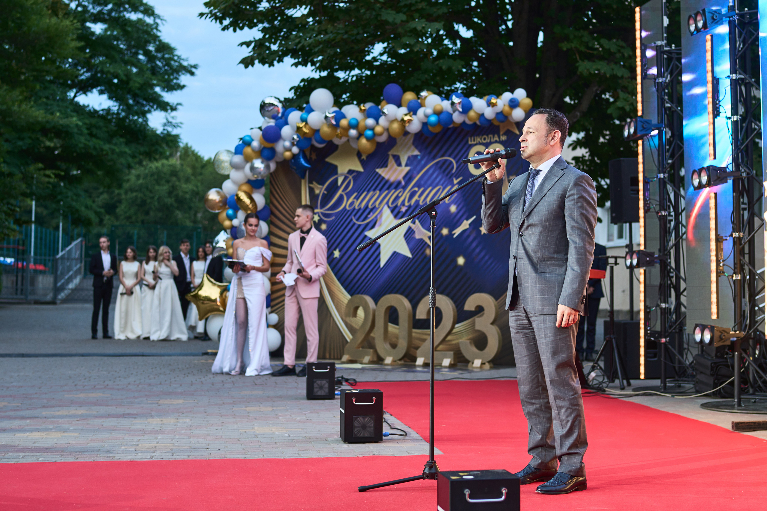 Выпускной (школа и банкет). Фотограф Олег Сотник