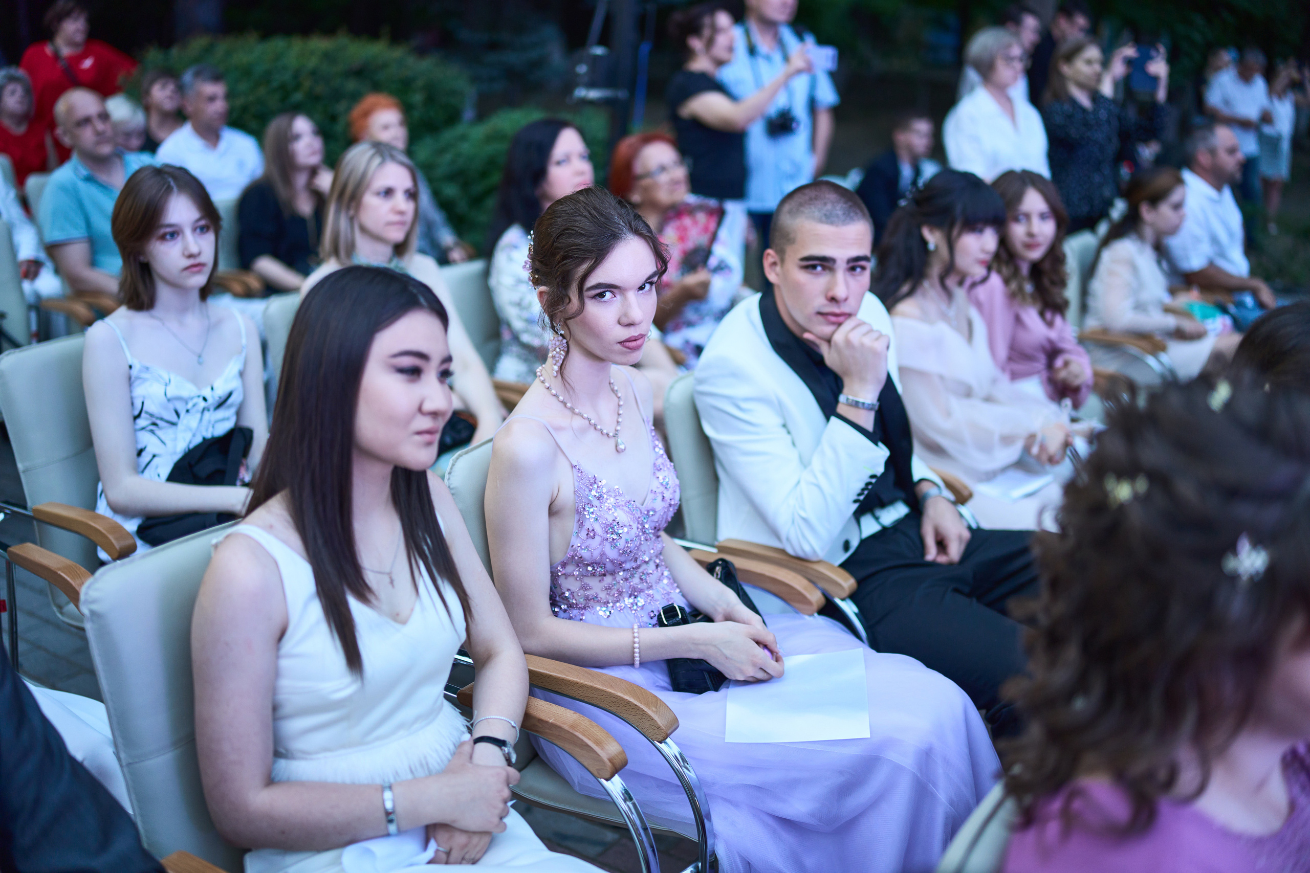 Выпускной (школа и банкет). Фотограф Олег Сотник