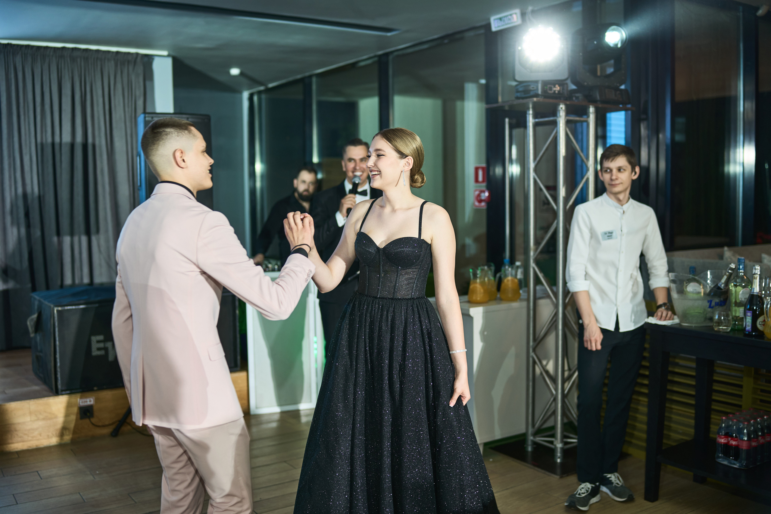 Выпускной (школа и банкет). Фотограф Олег Сотник