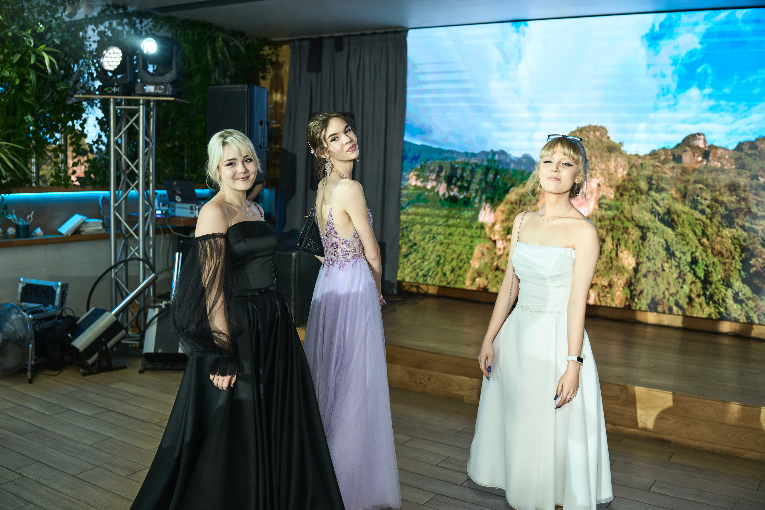 Выпускной (школа и банкет). Фотограф Олег Сотник