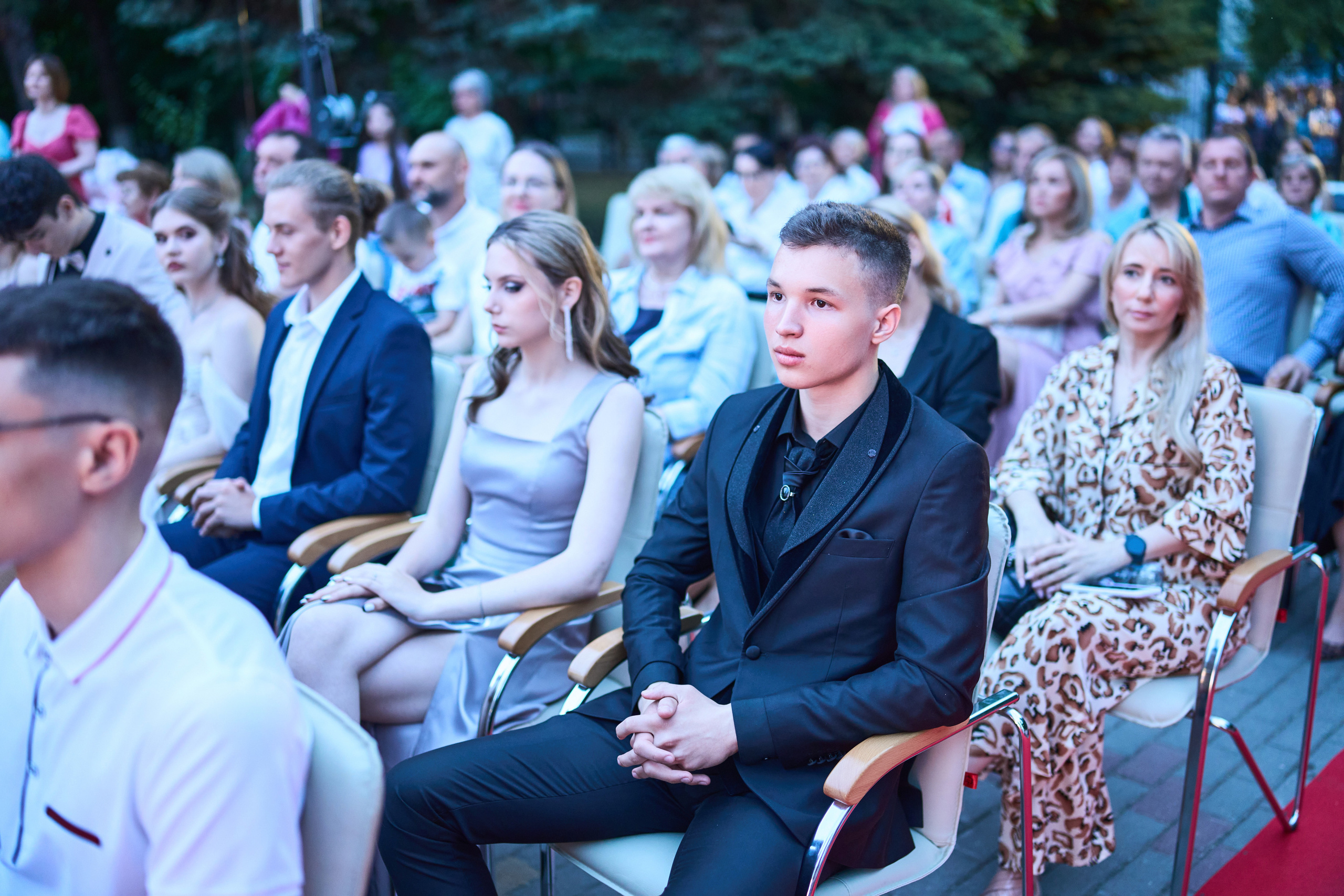 Выпускной (школа и банкет). Фотограф Олег Сотник