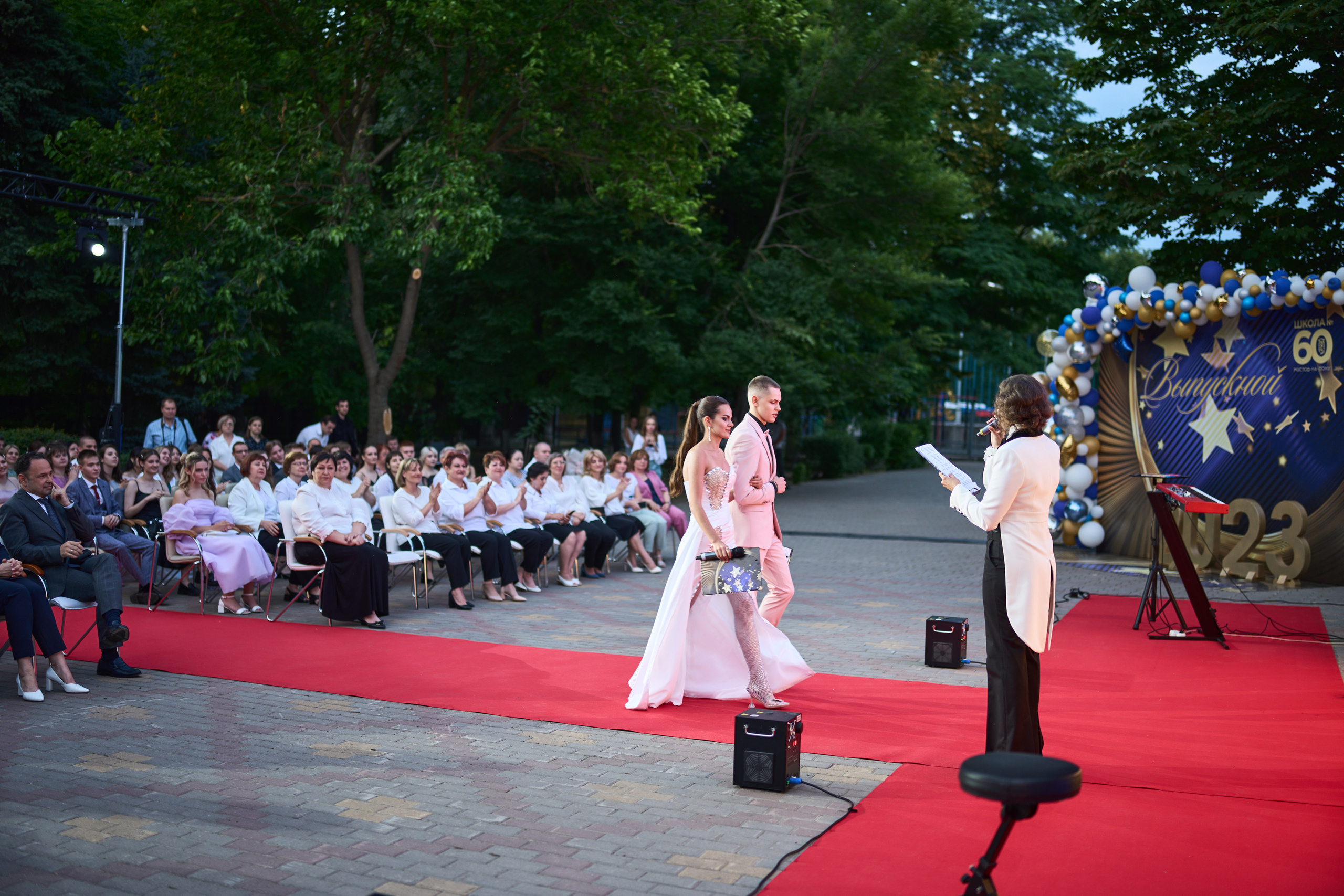 Выпускной (школа и банкет). Фотограф Олег Сотник