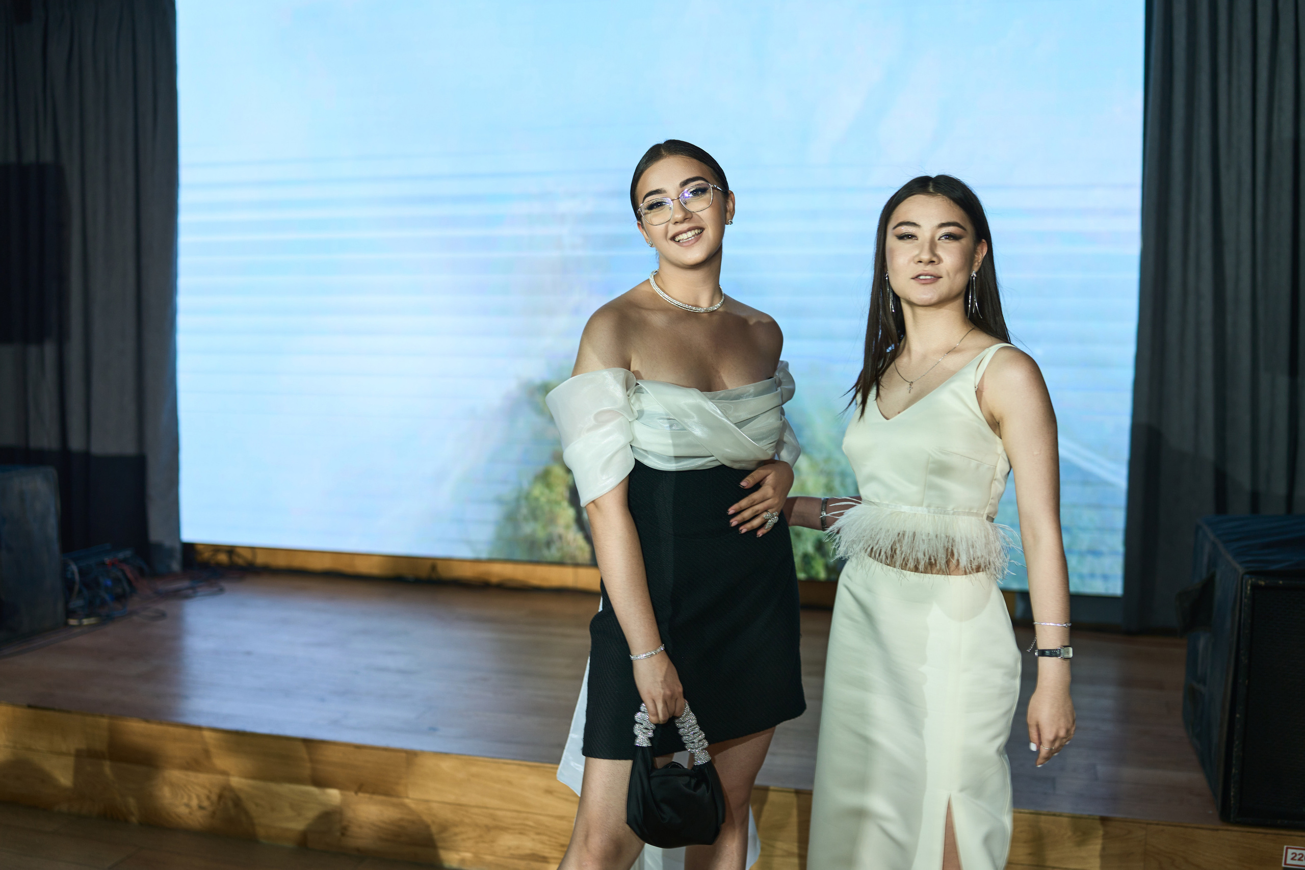 Выпускной (школа и банкет). Фотограф Олег Сотник