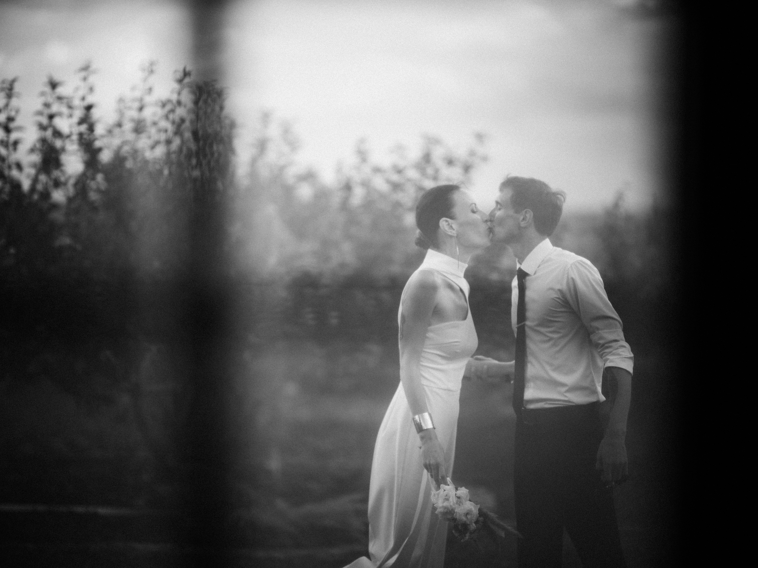 Свадебная прогулка на винодельне. Фотограф Олег Сотник