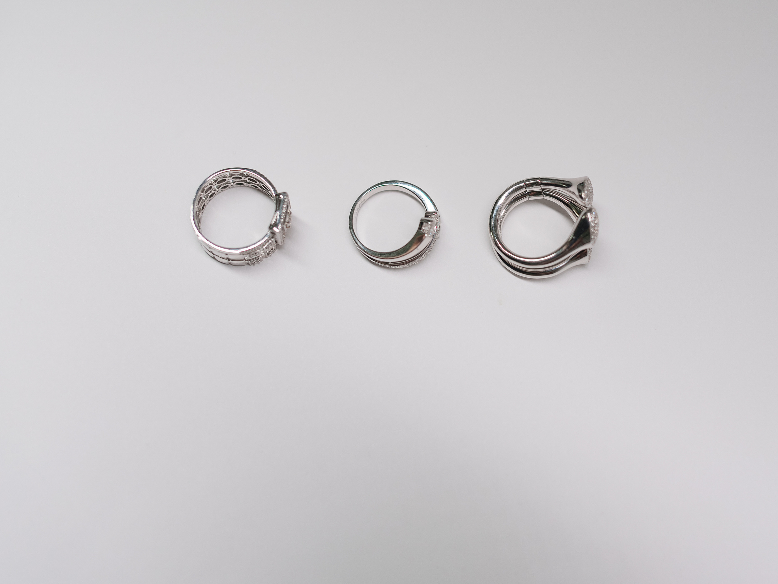 Предметная съемка ювелирных изделий для «Roberto bravo». Фотограф Олег Сотник