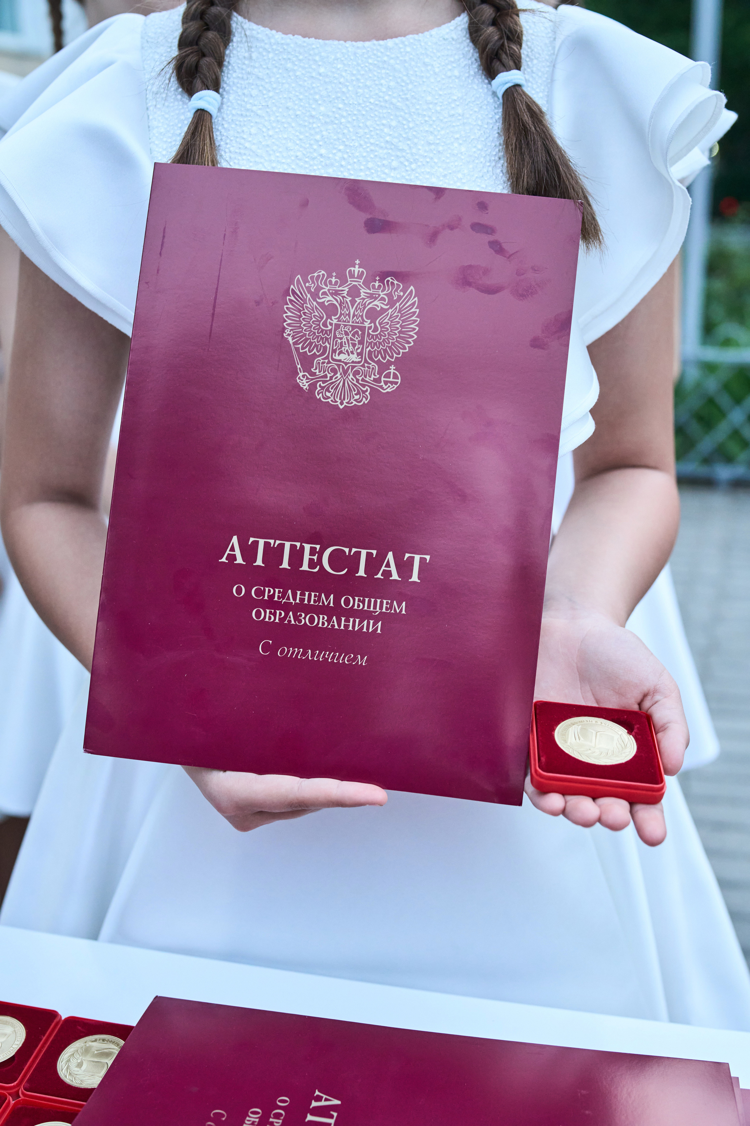 Выпускной (школа и банкет). Фотограф Олег Сотник