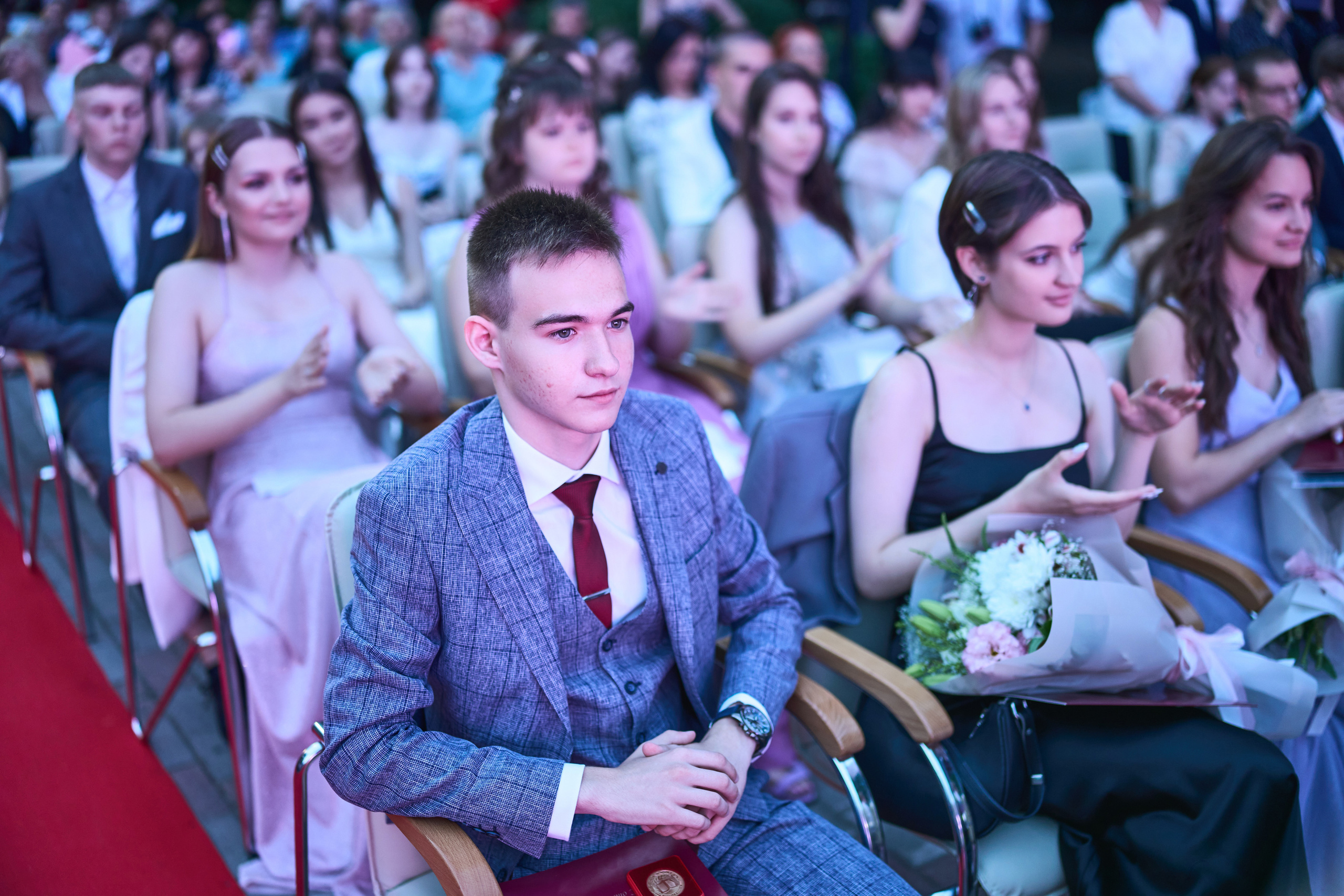 Выпускной (школа и банкет). Фотограф Олег Сотник