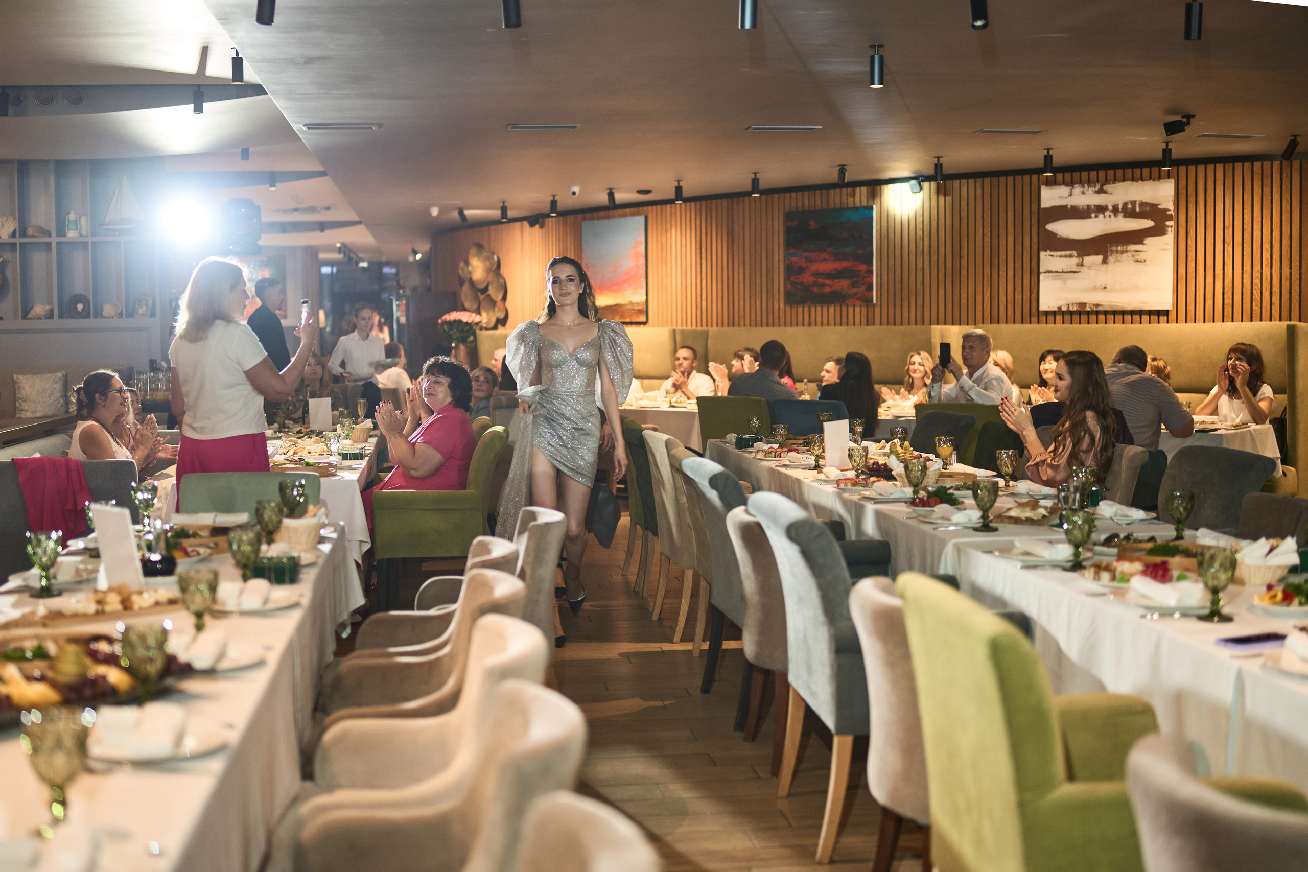 Выпускной (школа и банкет). Фотограф Олег Сотник