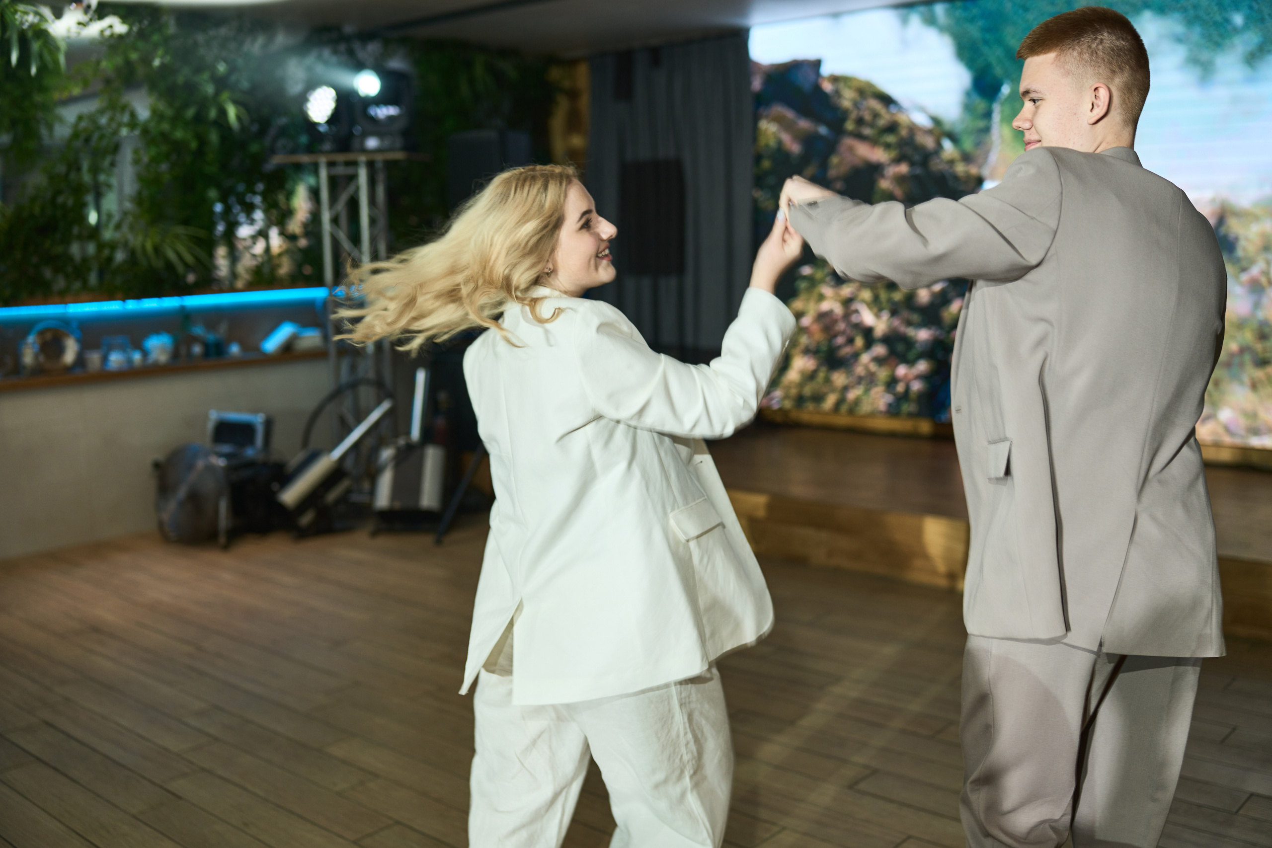 Выпускной (школа и банкет). Фотограф Олег Сотник