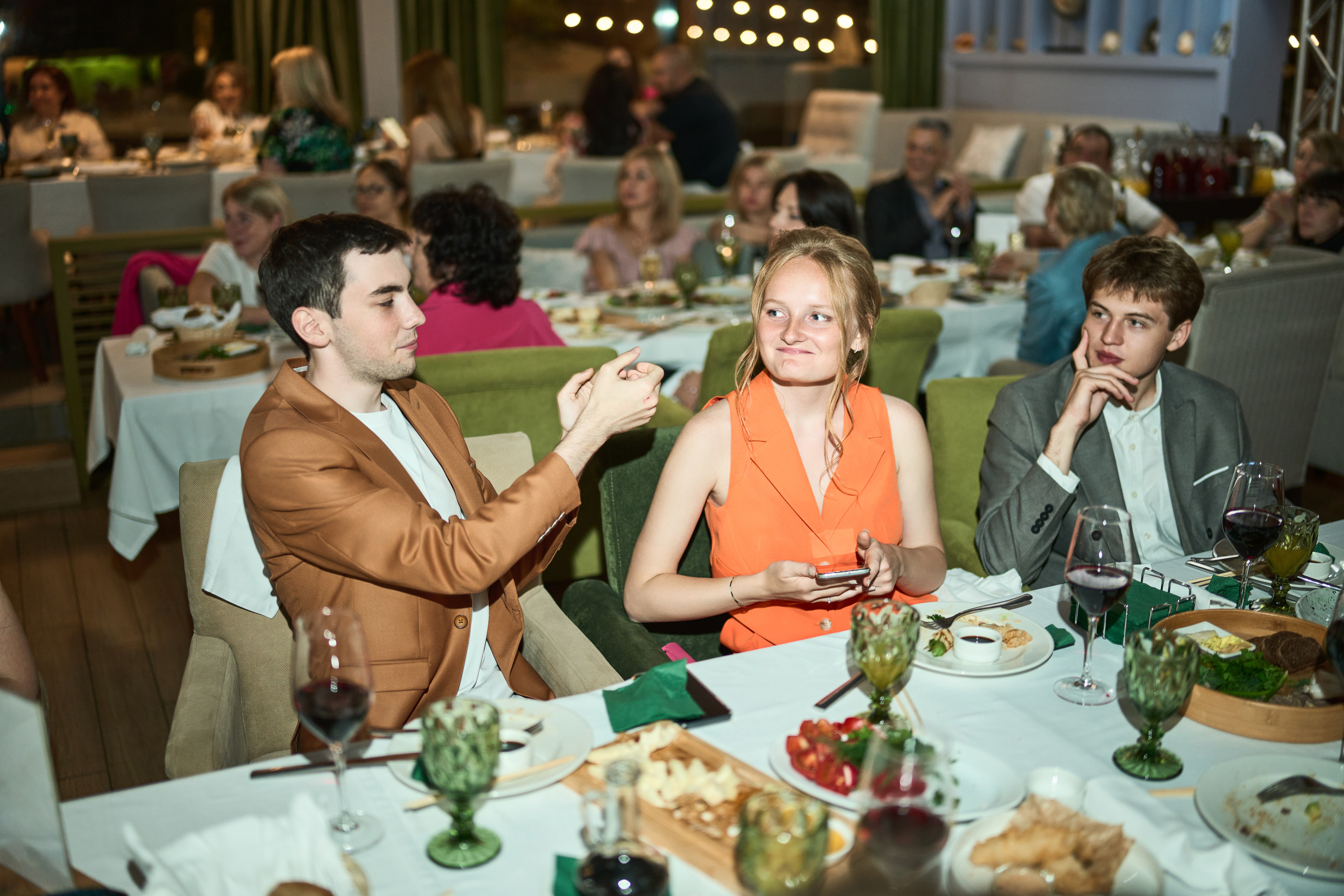 Выпускной (школа и банкет). Фотограф Олег Сотник