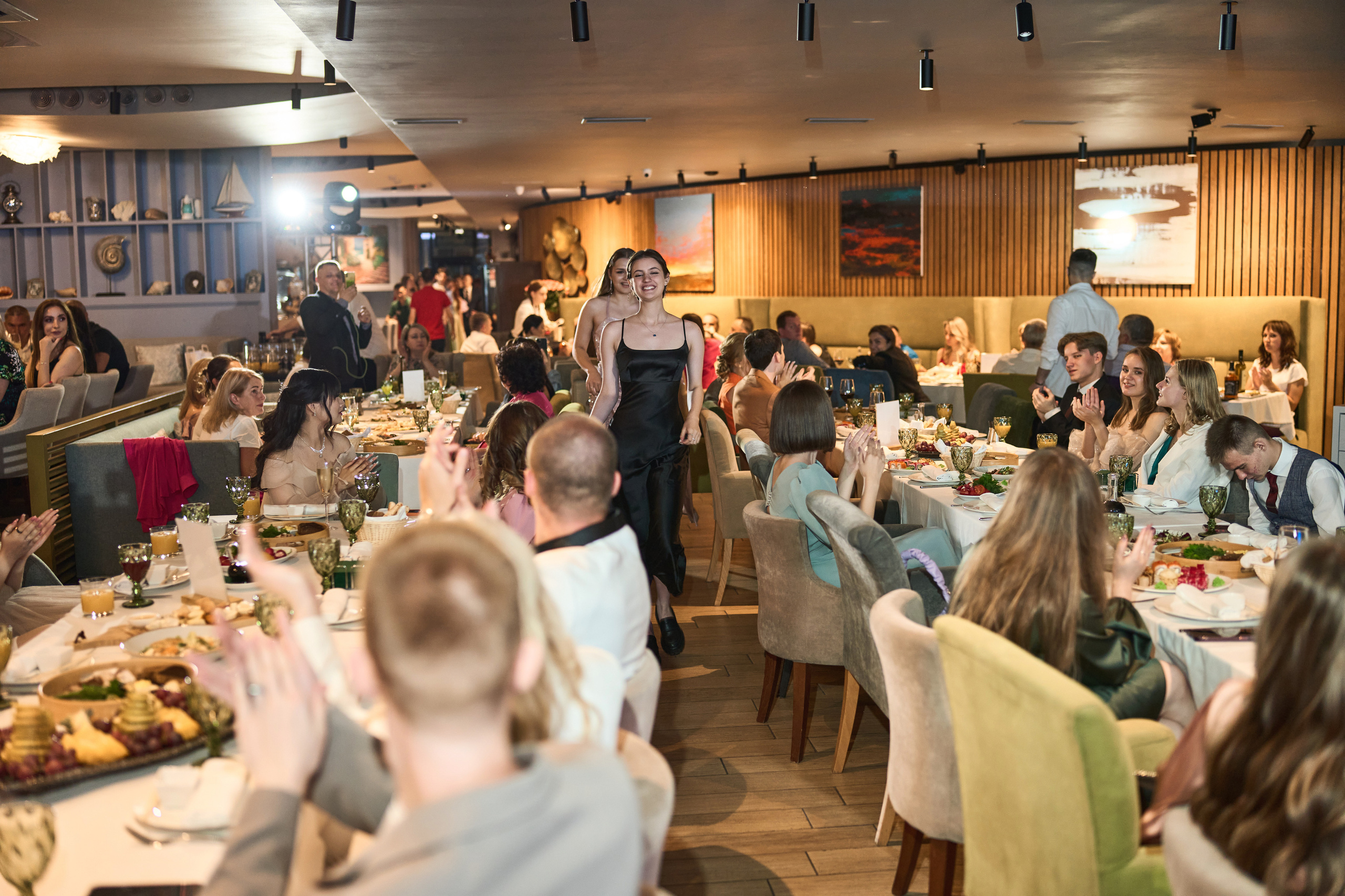 Выпускной (школа и банкет). Фотограф Олег Сотник