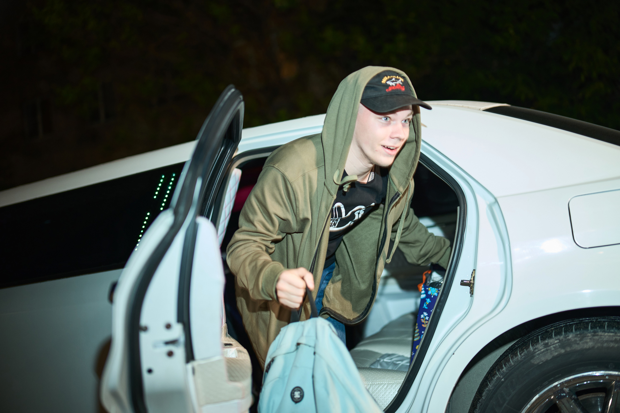 Выпускной (школа и банкет). Фотограф Олег Сотник