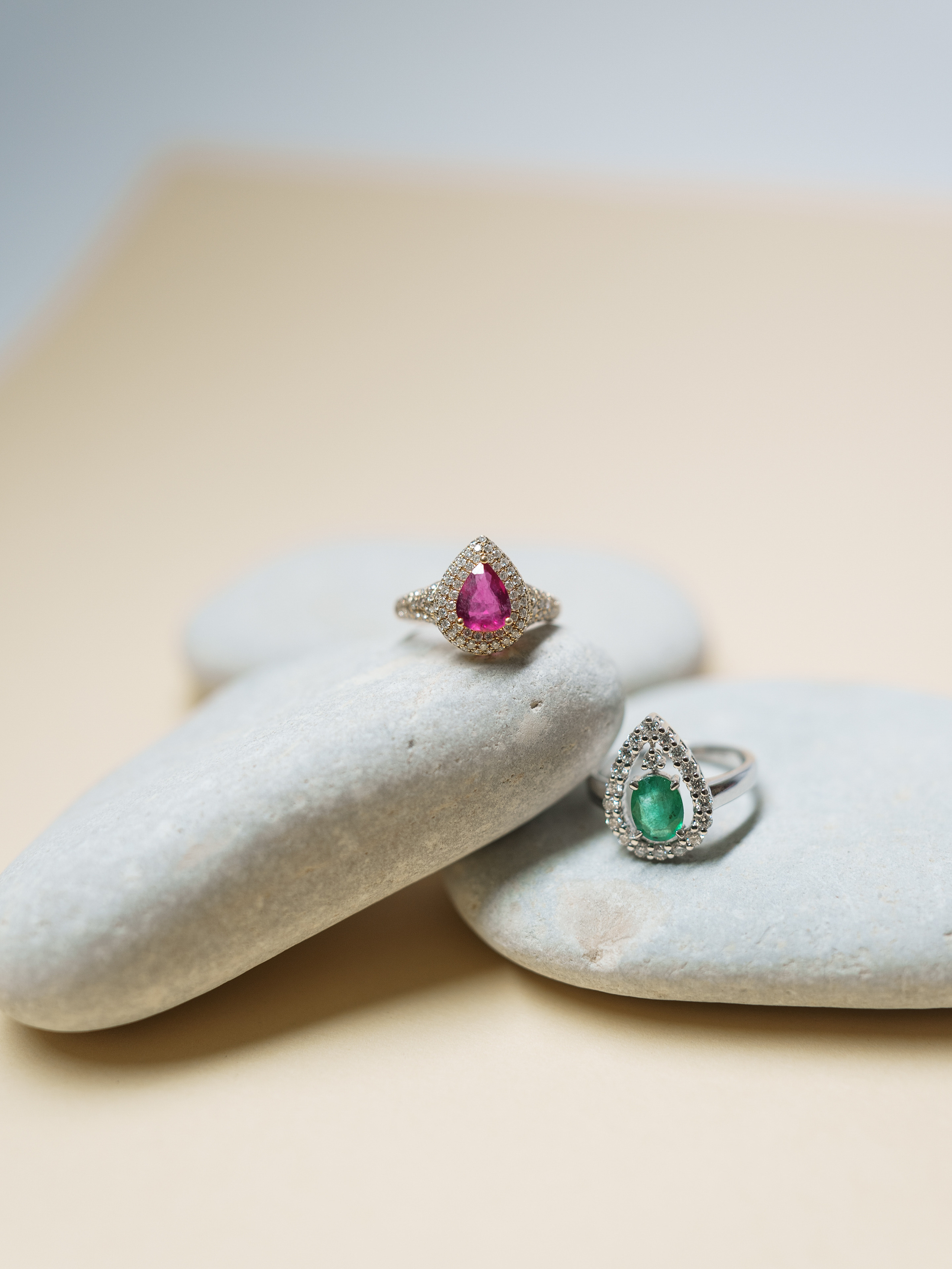 Предметная съемка ювелирных изделий для «Roberto bravo». Фотограф Олег Сотник