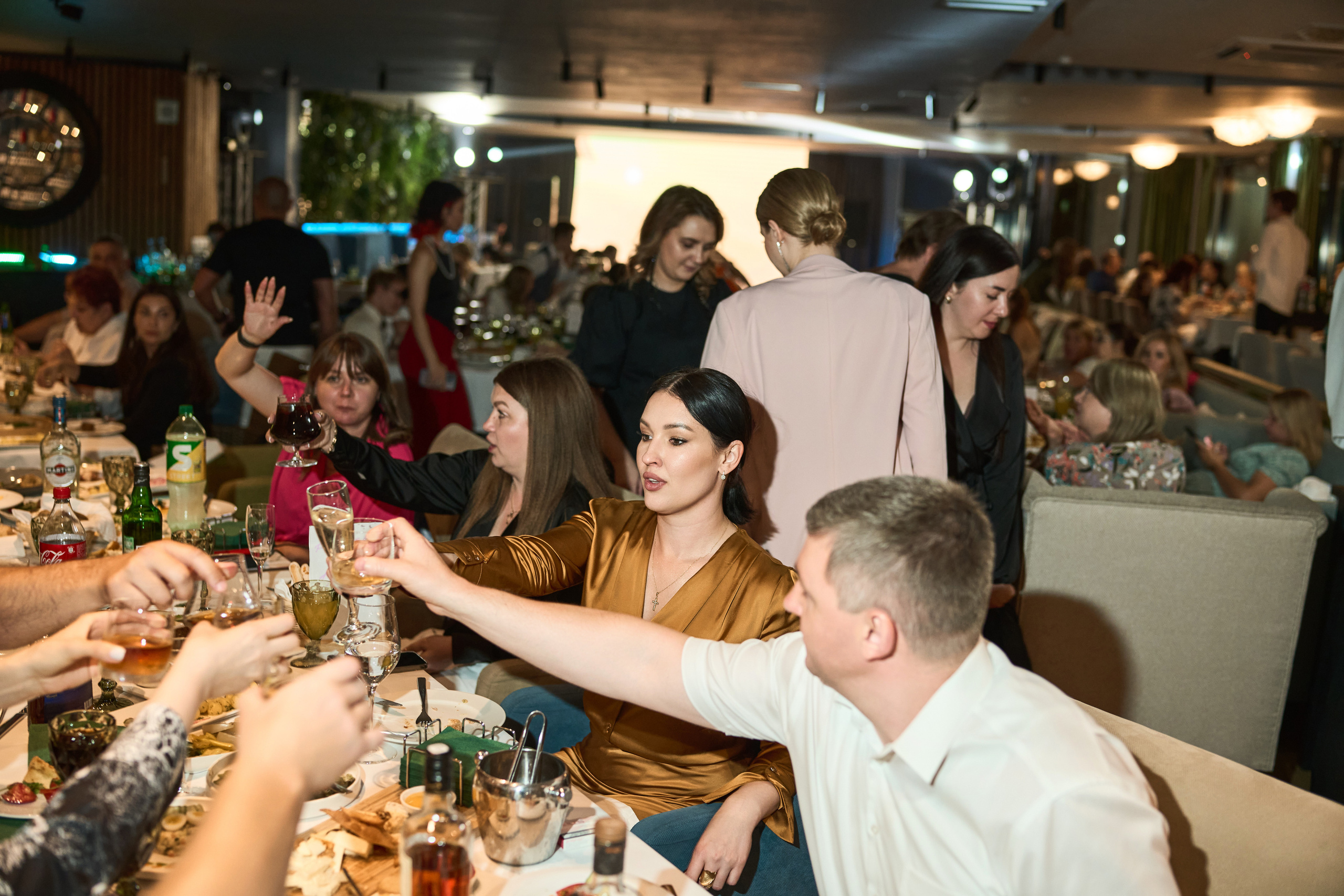 Выпускной (школа и банкет). Фотограф Олег Сотник