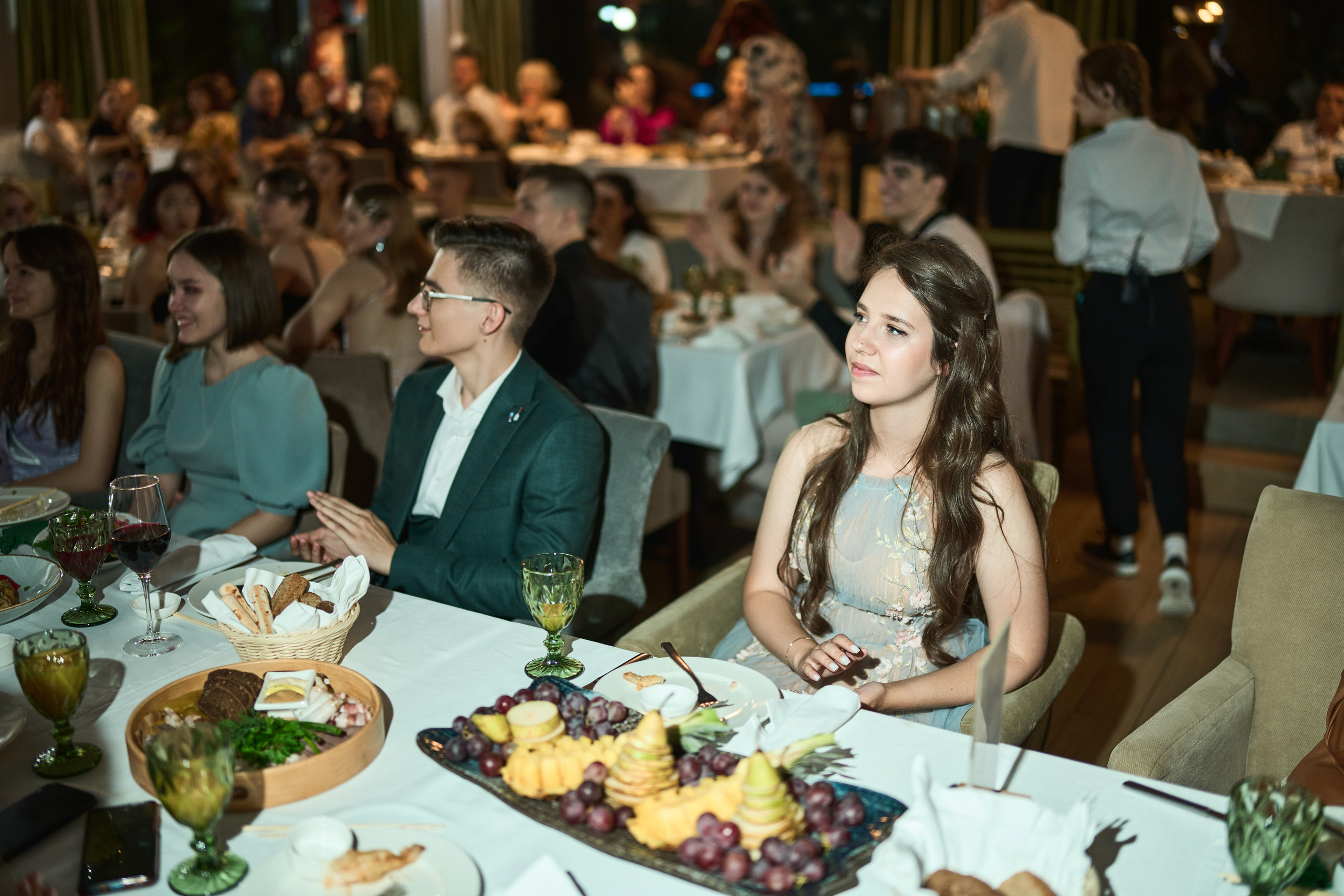 Выпускной (школа и банкет). Фотограф Олег Сотник